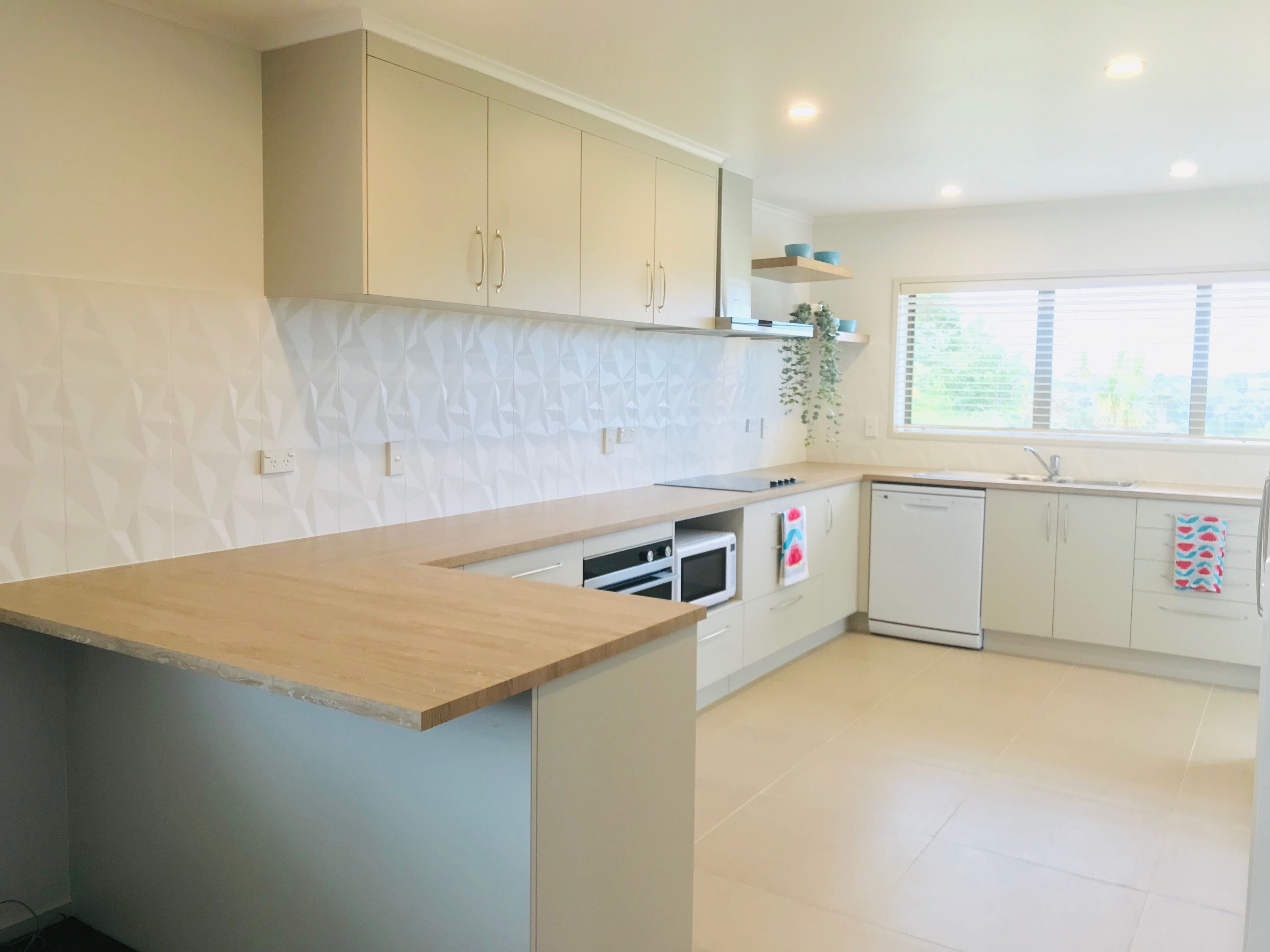 15 Crows Road, Swanson, Waitakere City