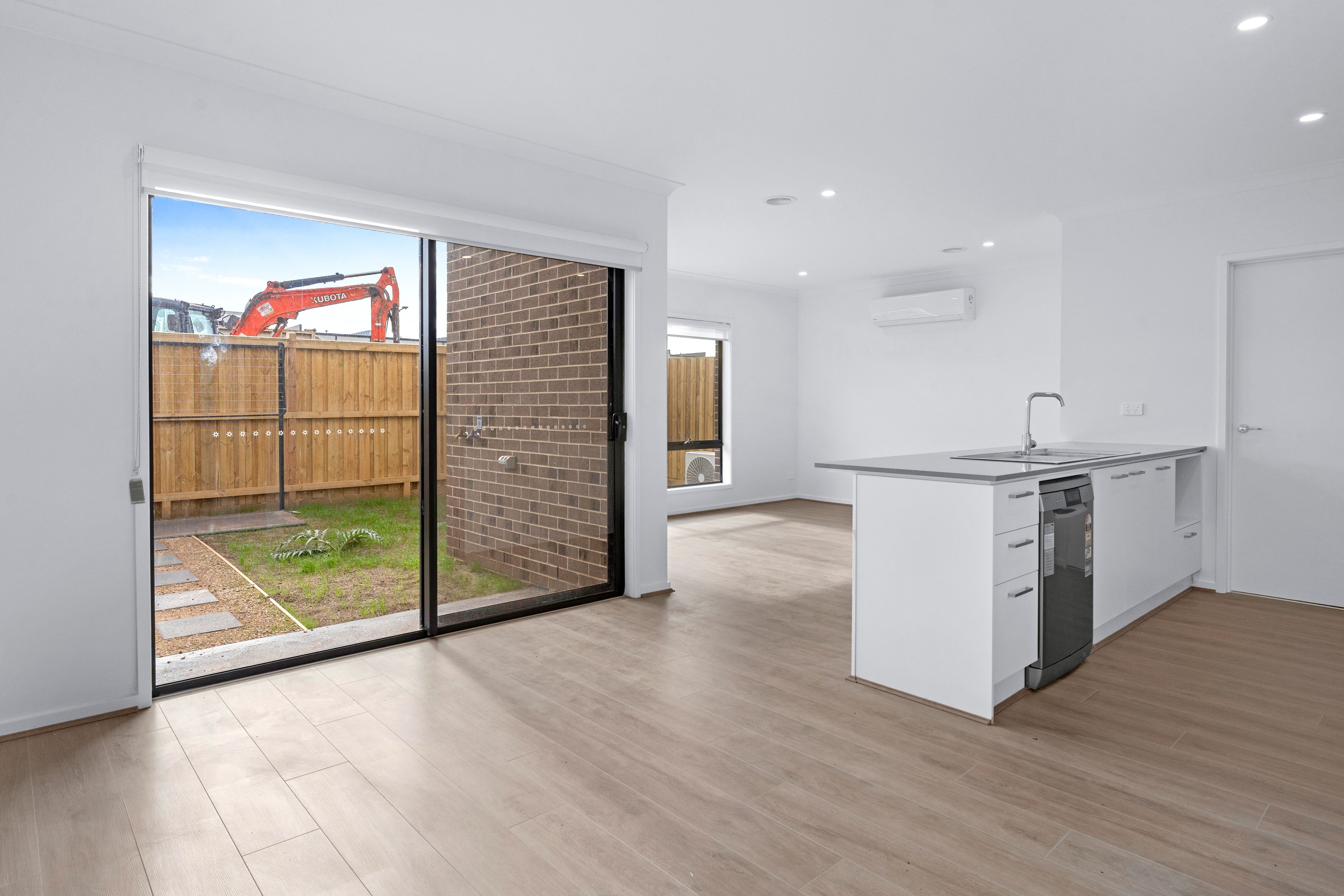 9 Grangehill Mews, Wyndham Vale, VIC 3024