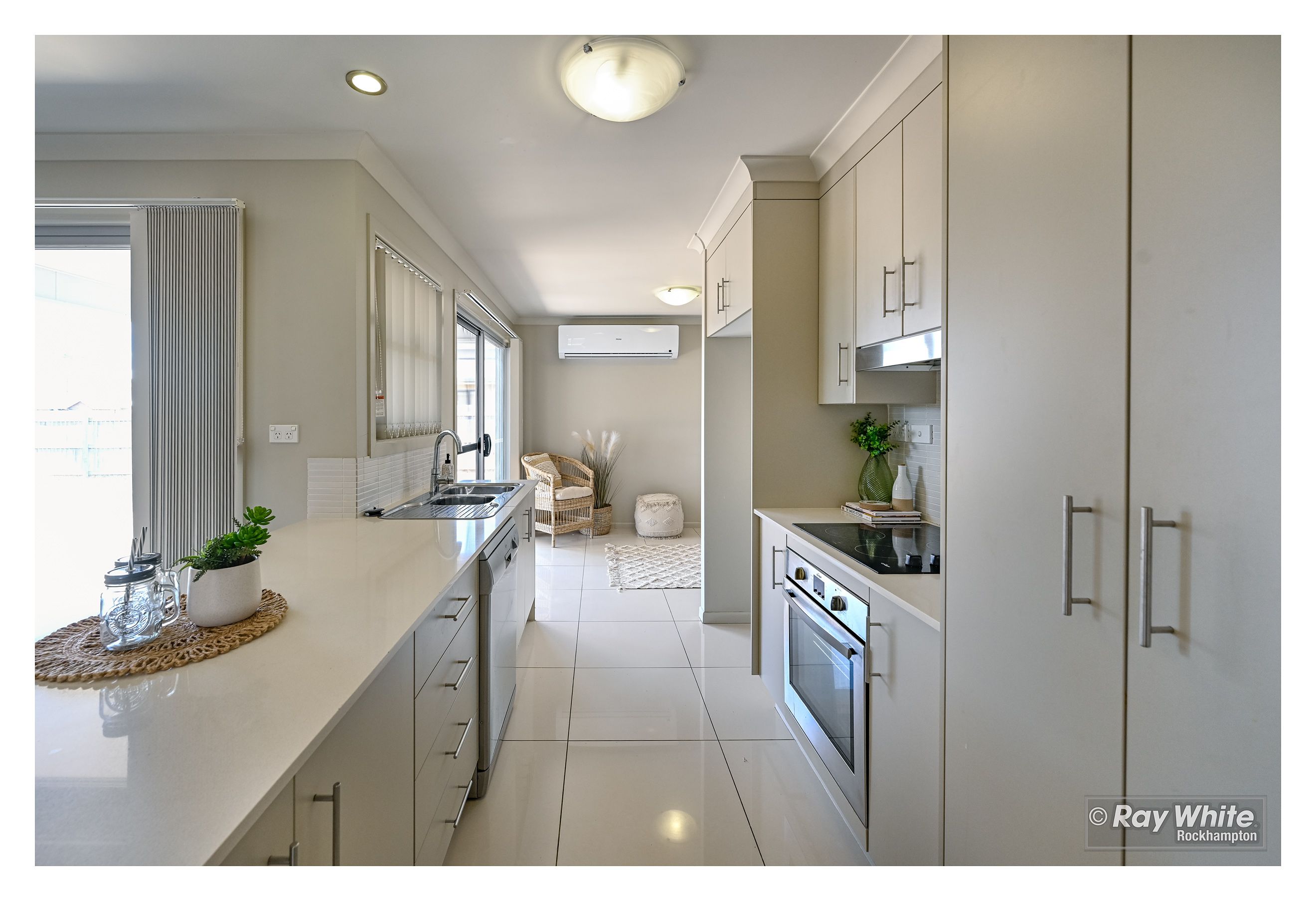 14 Maree Crescent, Gracemere, QLD 4702