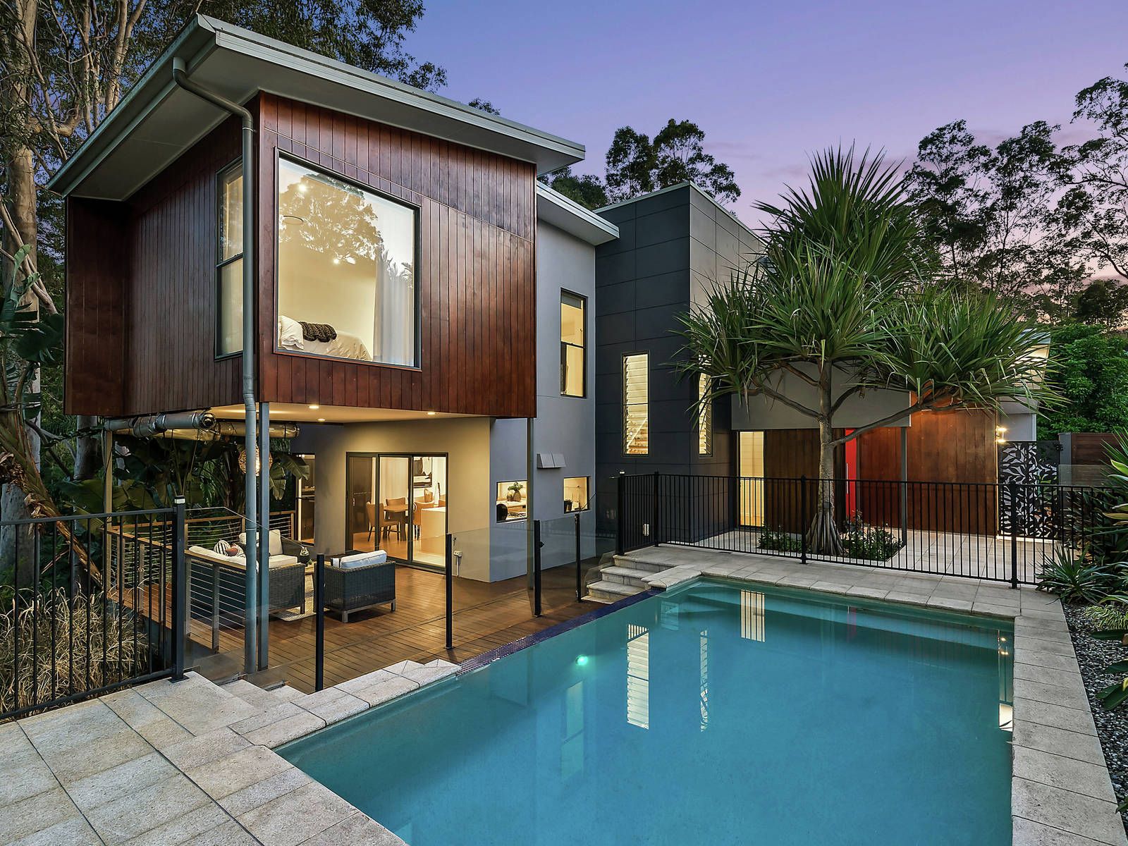 55 Maculata Drive, Chapel Hill QLD 4069