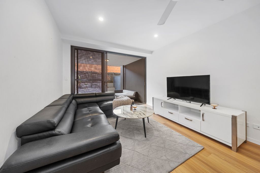3108/35 Burdett Street — photo 8 of 24