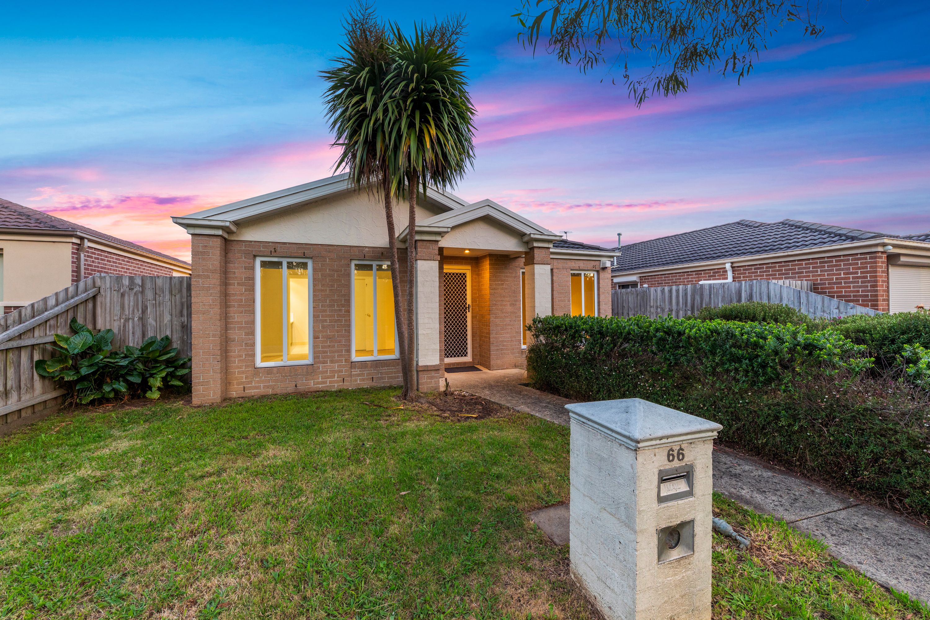 66 Manna Gum Drive, Pakenham, VIC 3810