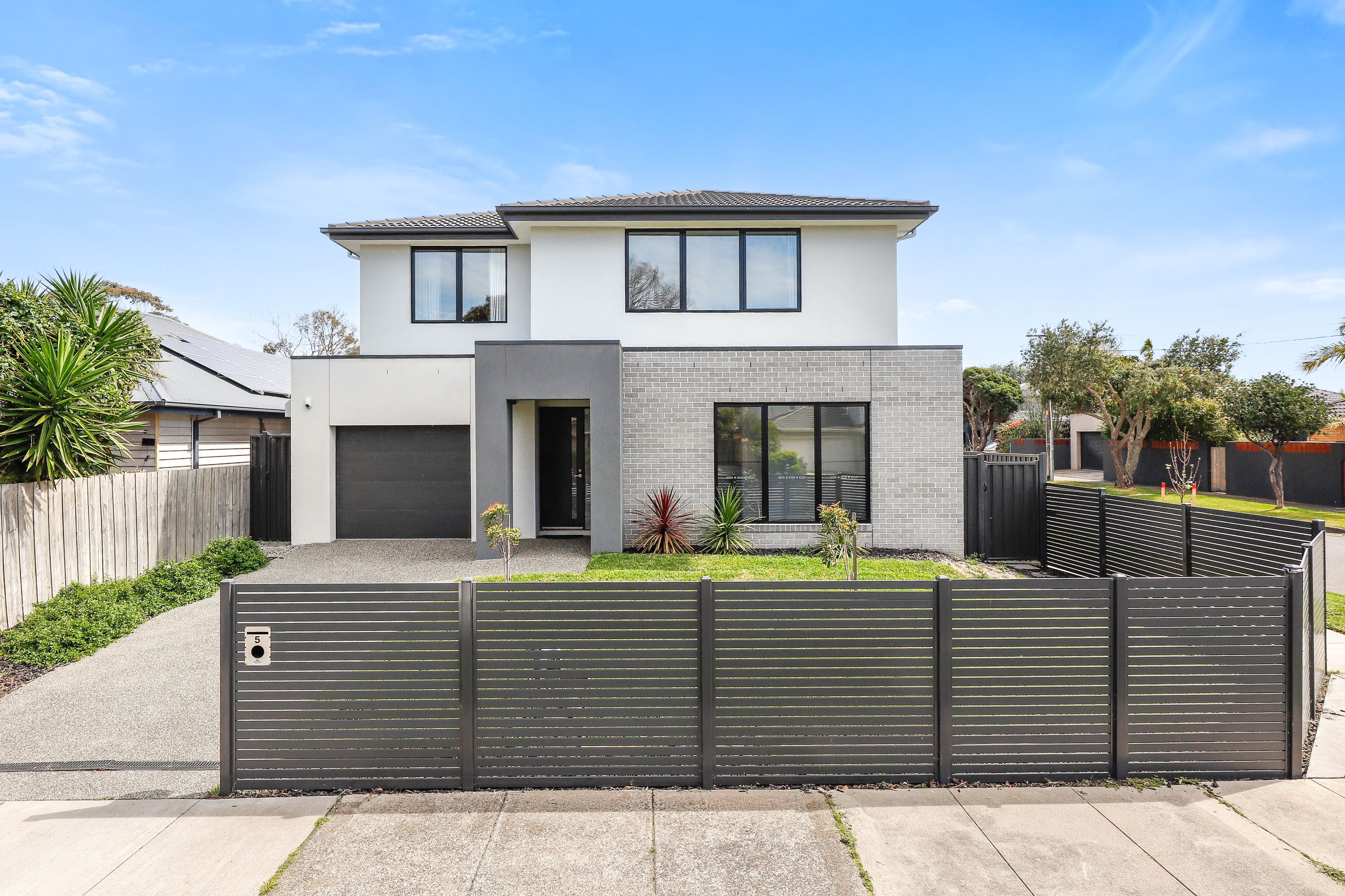 5 Regent Parade — photo from Ray White The Bayside Group