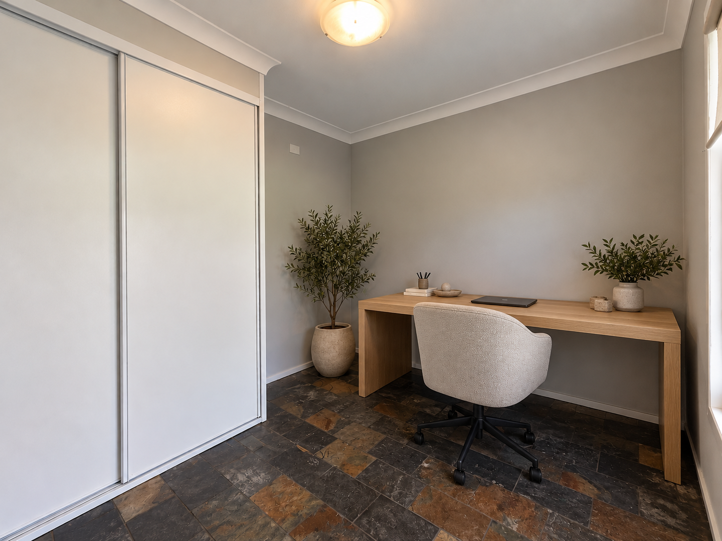 42 Landy Avenue — photo 7 of 10