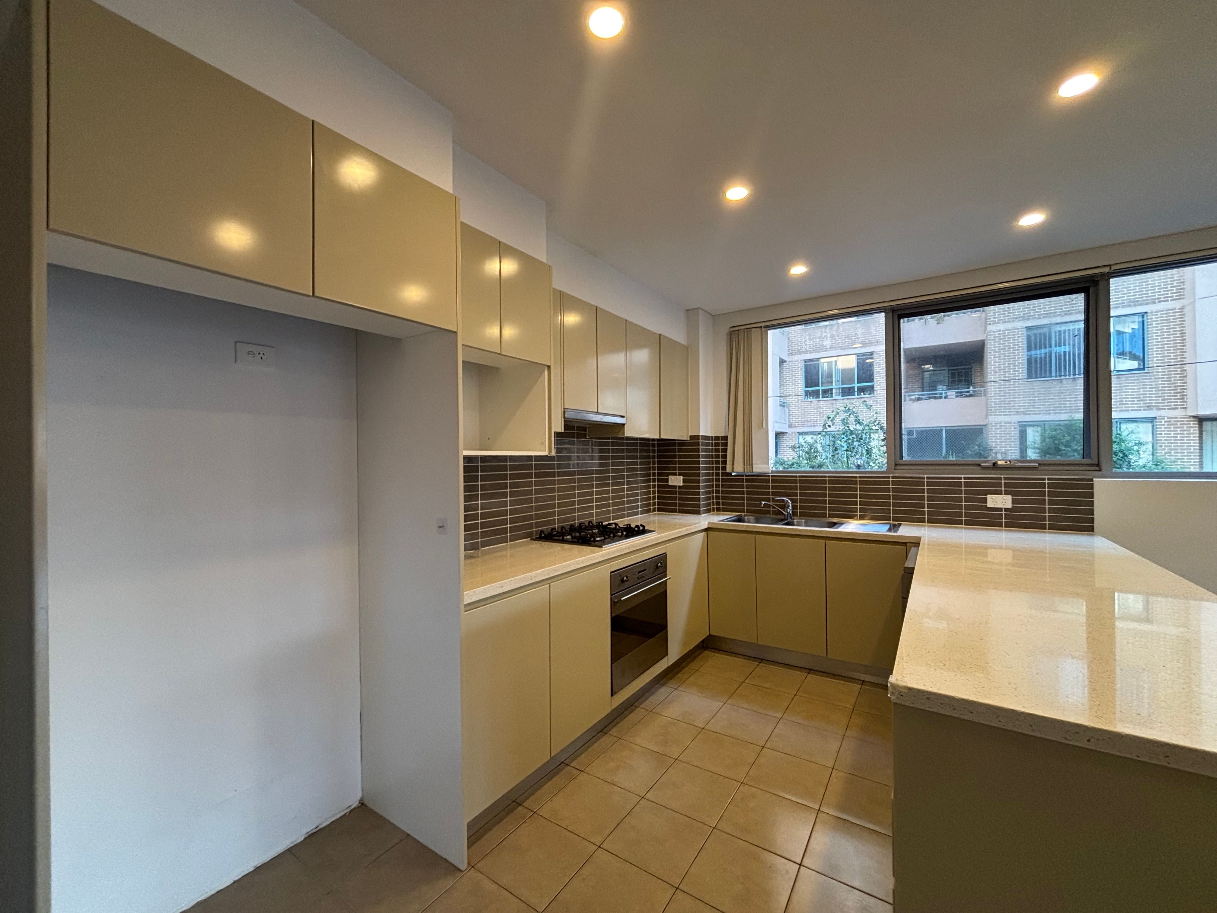 5/2-4 West Street — photo from Ray White Hurstville