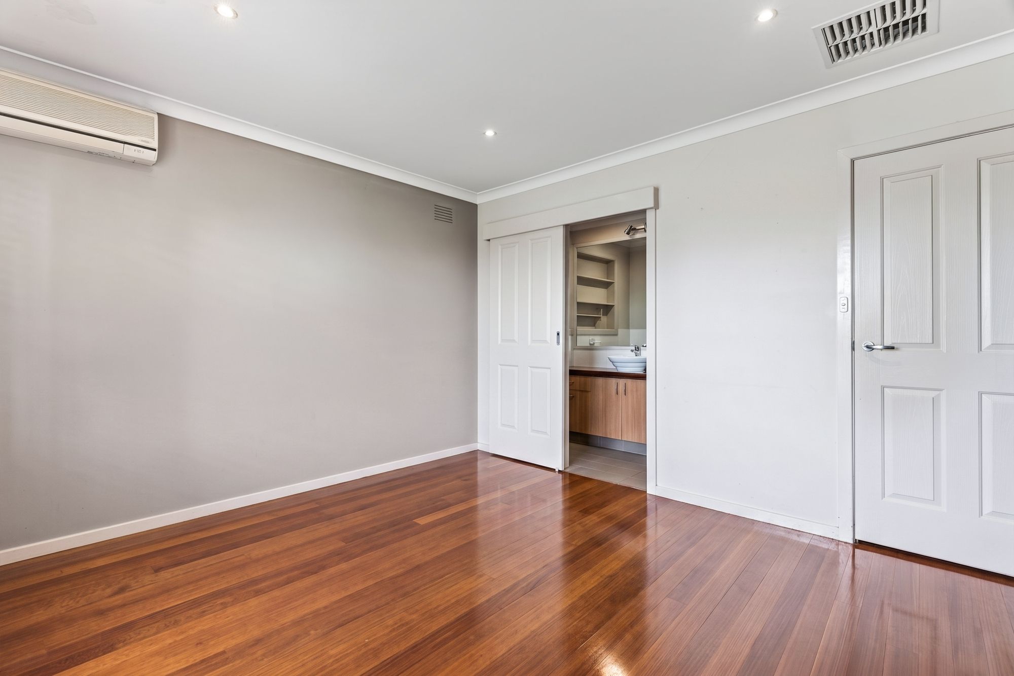 7 Tanner Street — photo 13 of 19