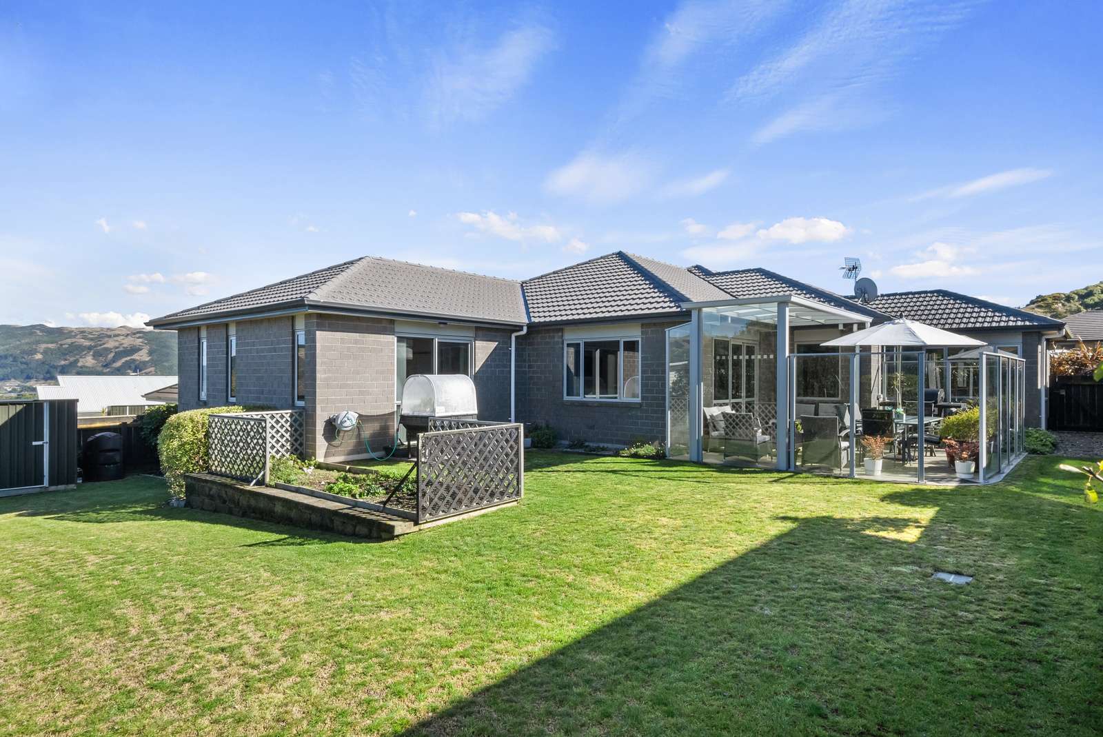 11 Paparoa Crescent photo 1