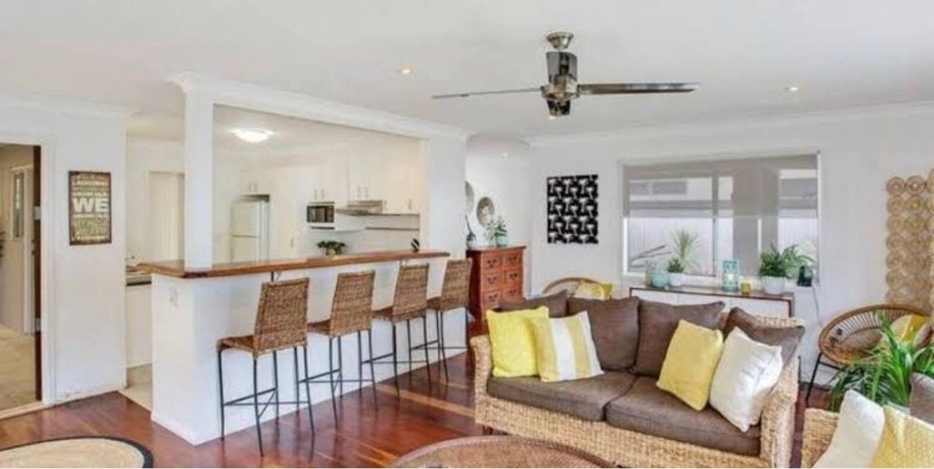 20 Boongala Road, Broadbeach Waters, QLD 4218