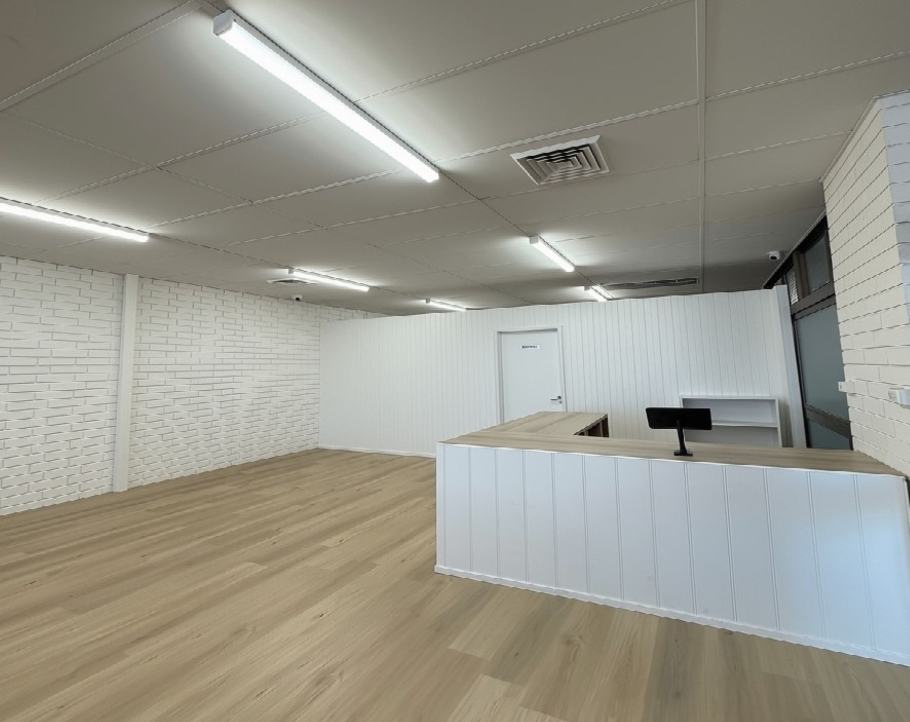 Shop 1/46 Central Avenue, Oak Flats, NSW 2529