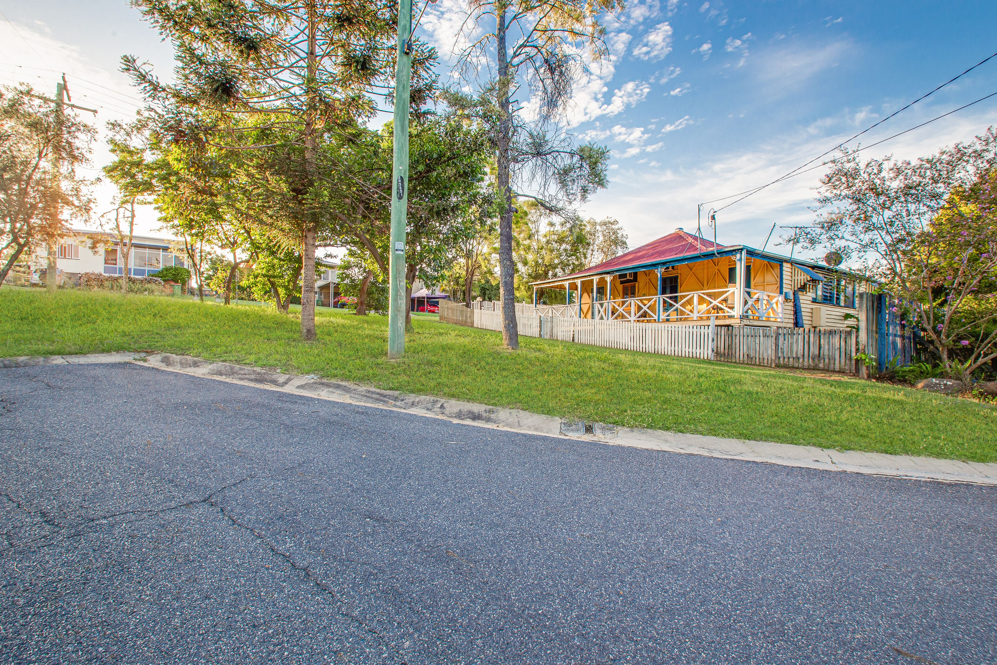 6 Woodgate Street, Churchill, QLD 4305