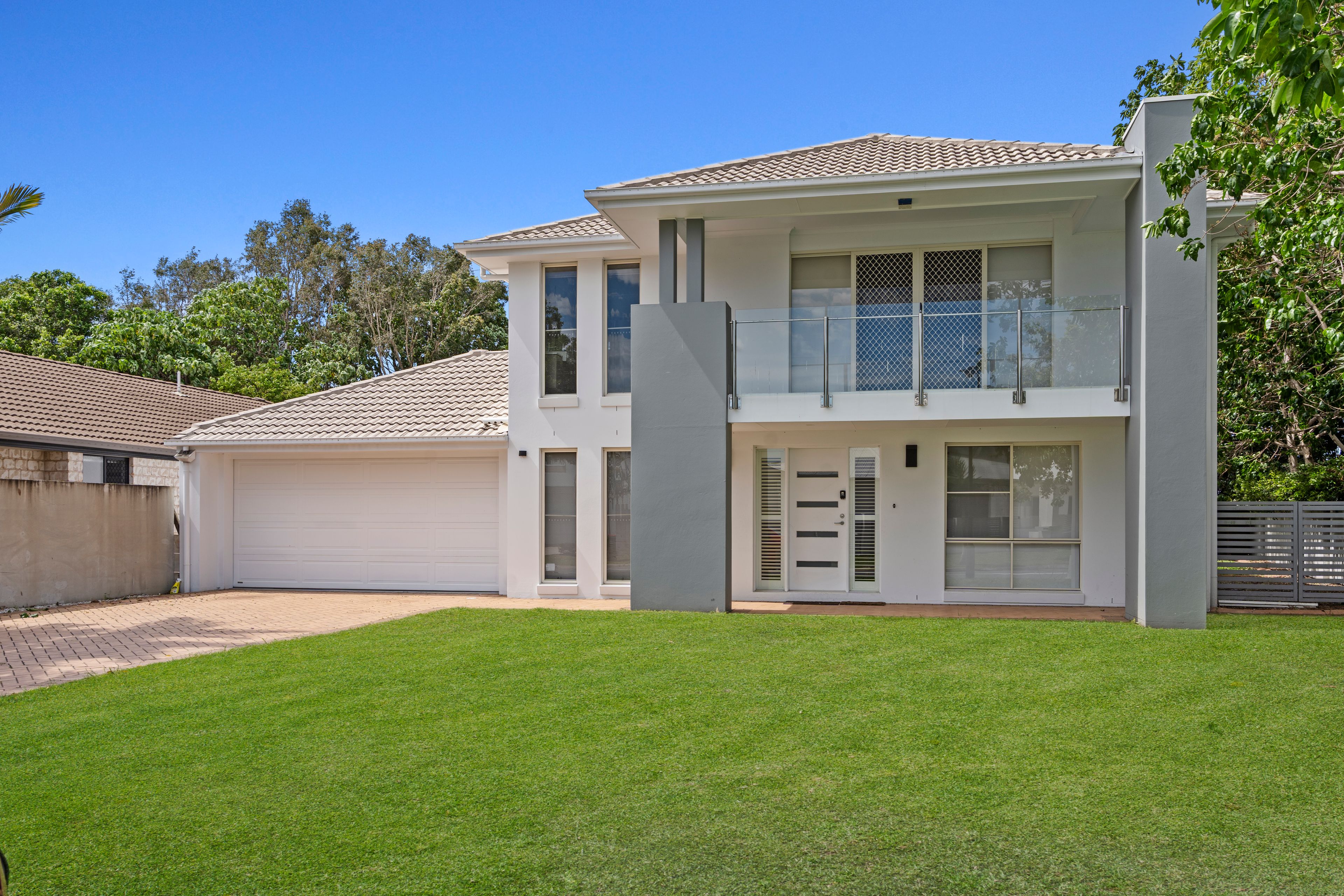 33 East Quay Drive, Biggera Waters, QLD 4216