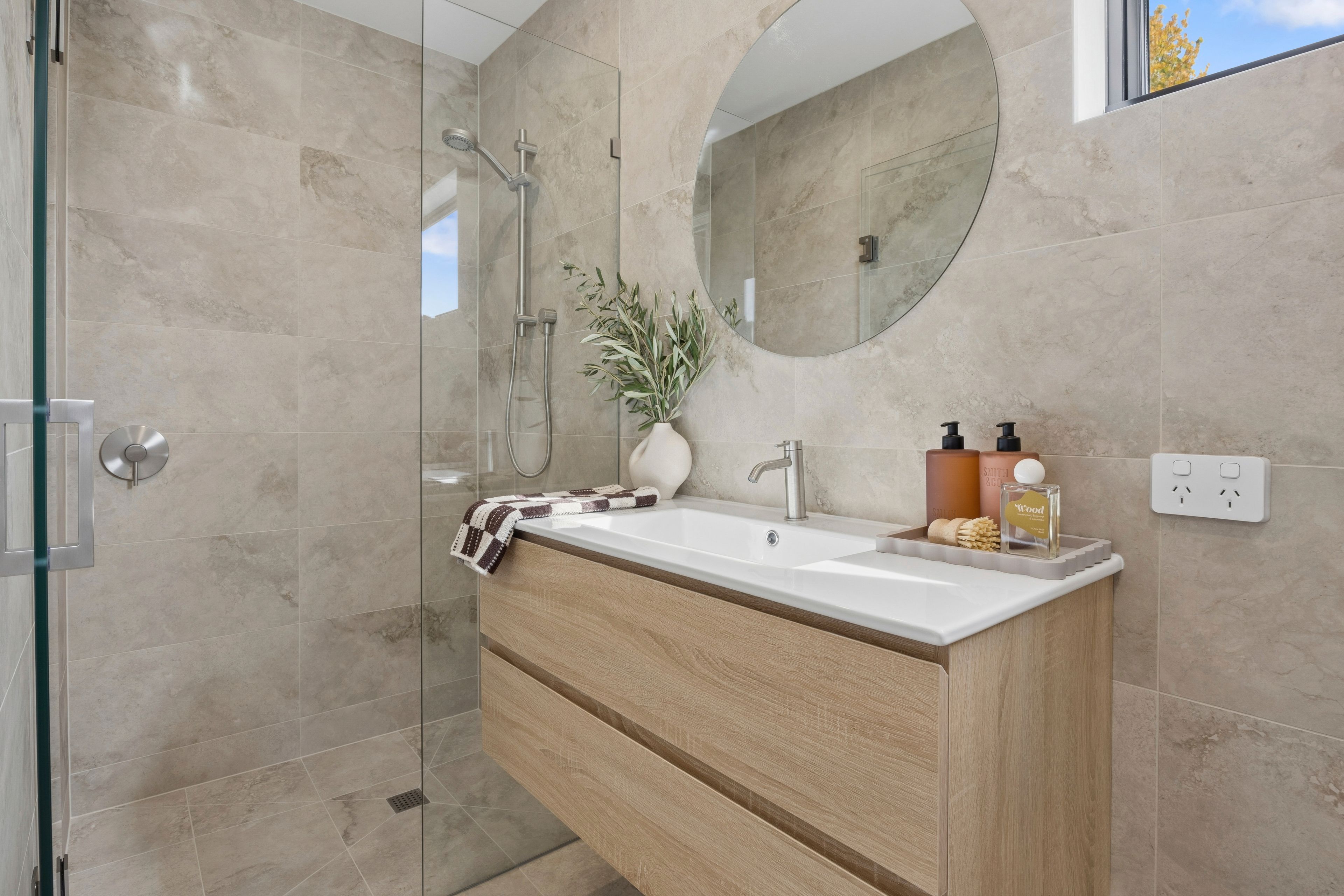 48 Lawrence Street — photo 12 of 24