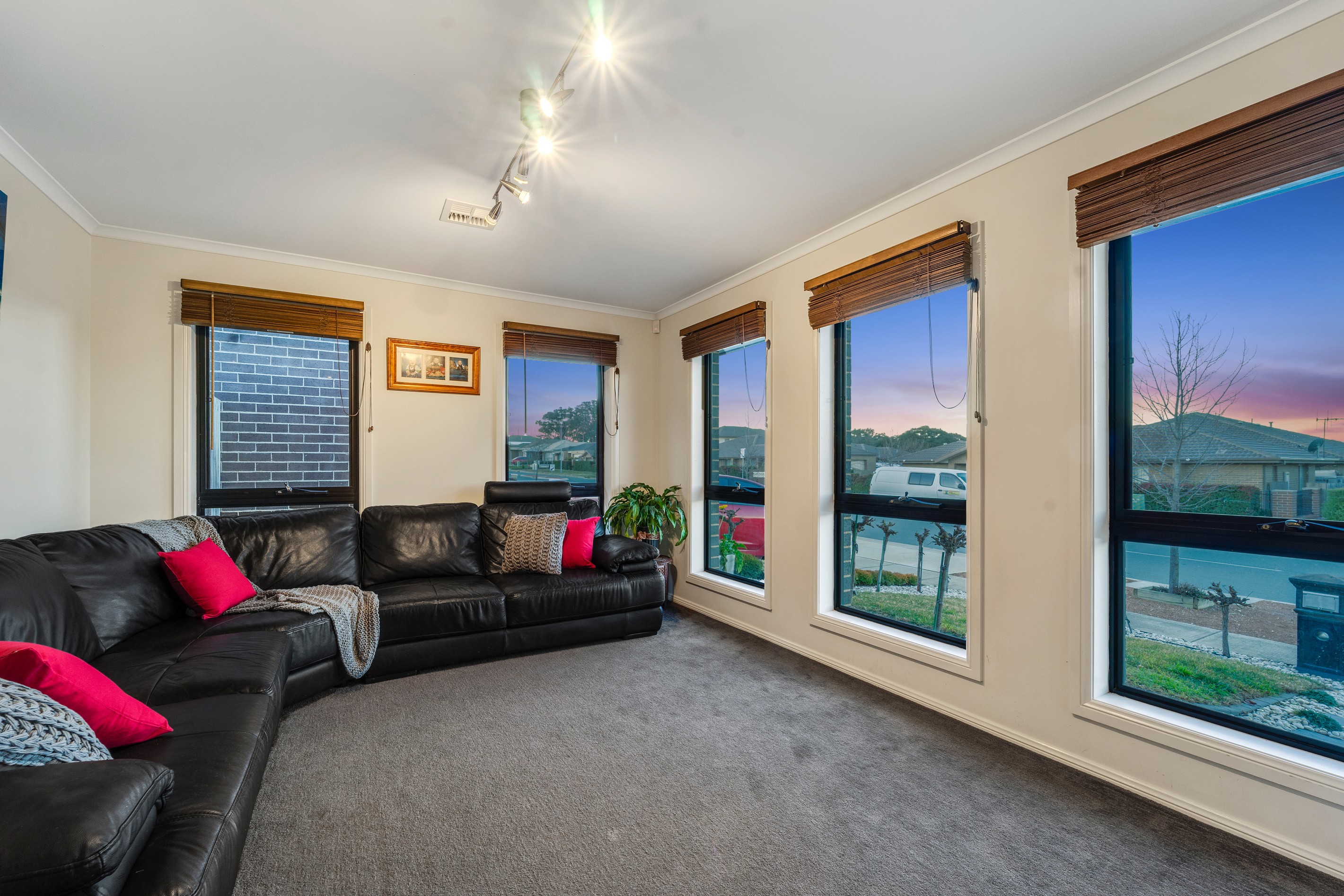 7 Maris King Street, Casey, ACT 2913