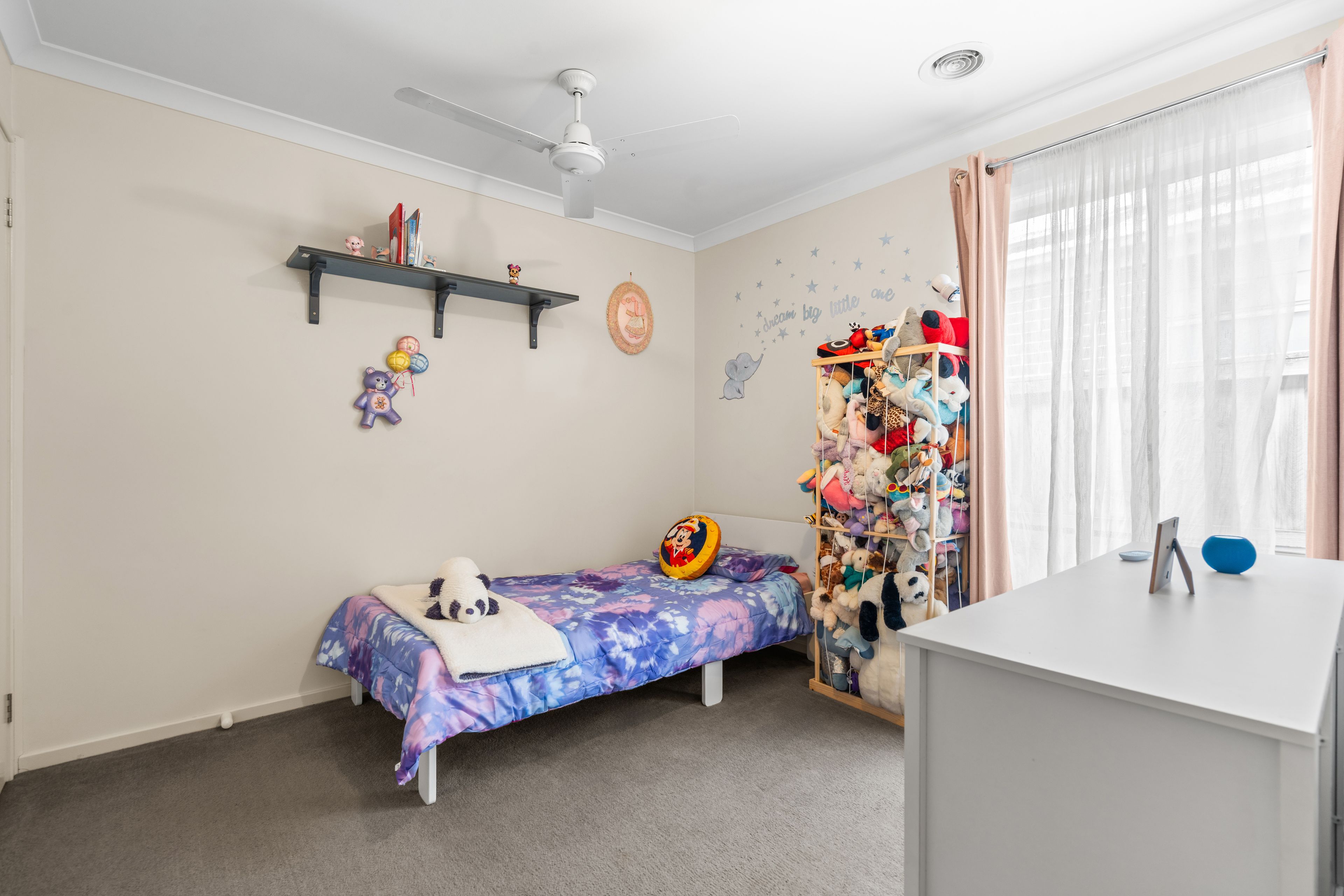 15 Stoneleigh Road — photo 16 of 23