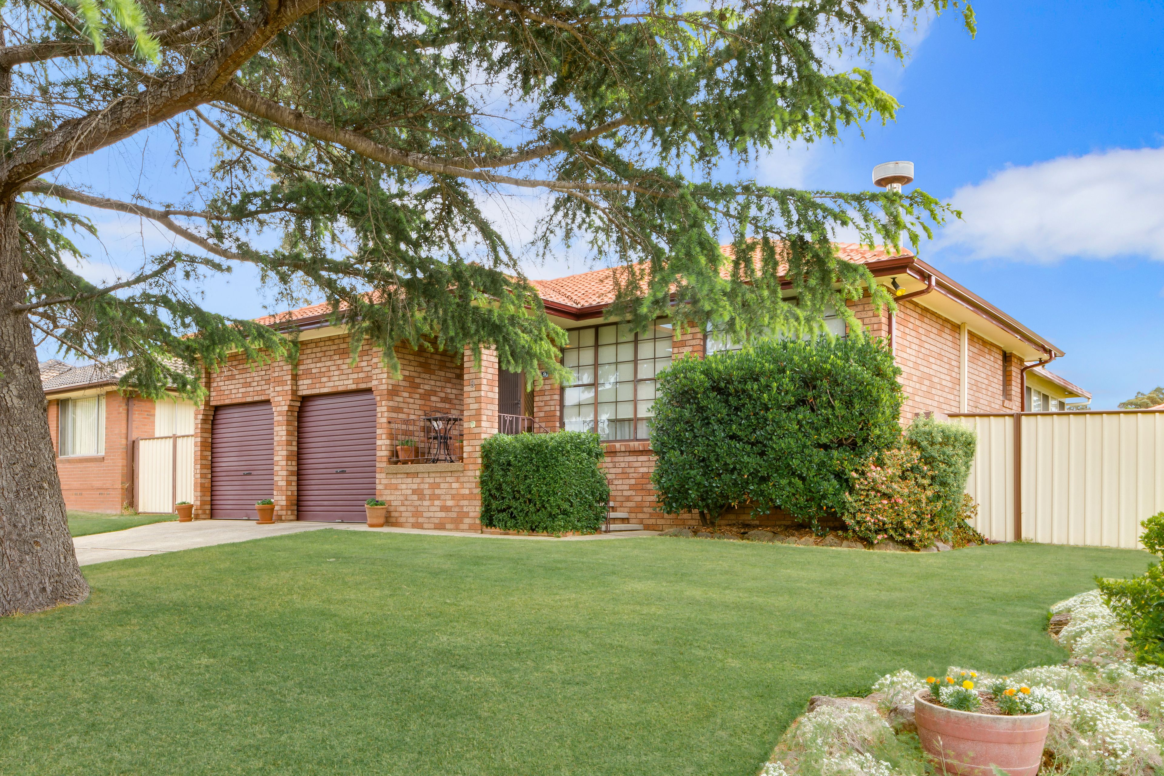9 Rentoul Street, Glenfield, NSW 2167