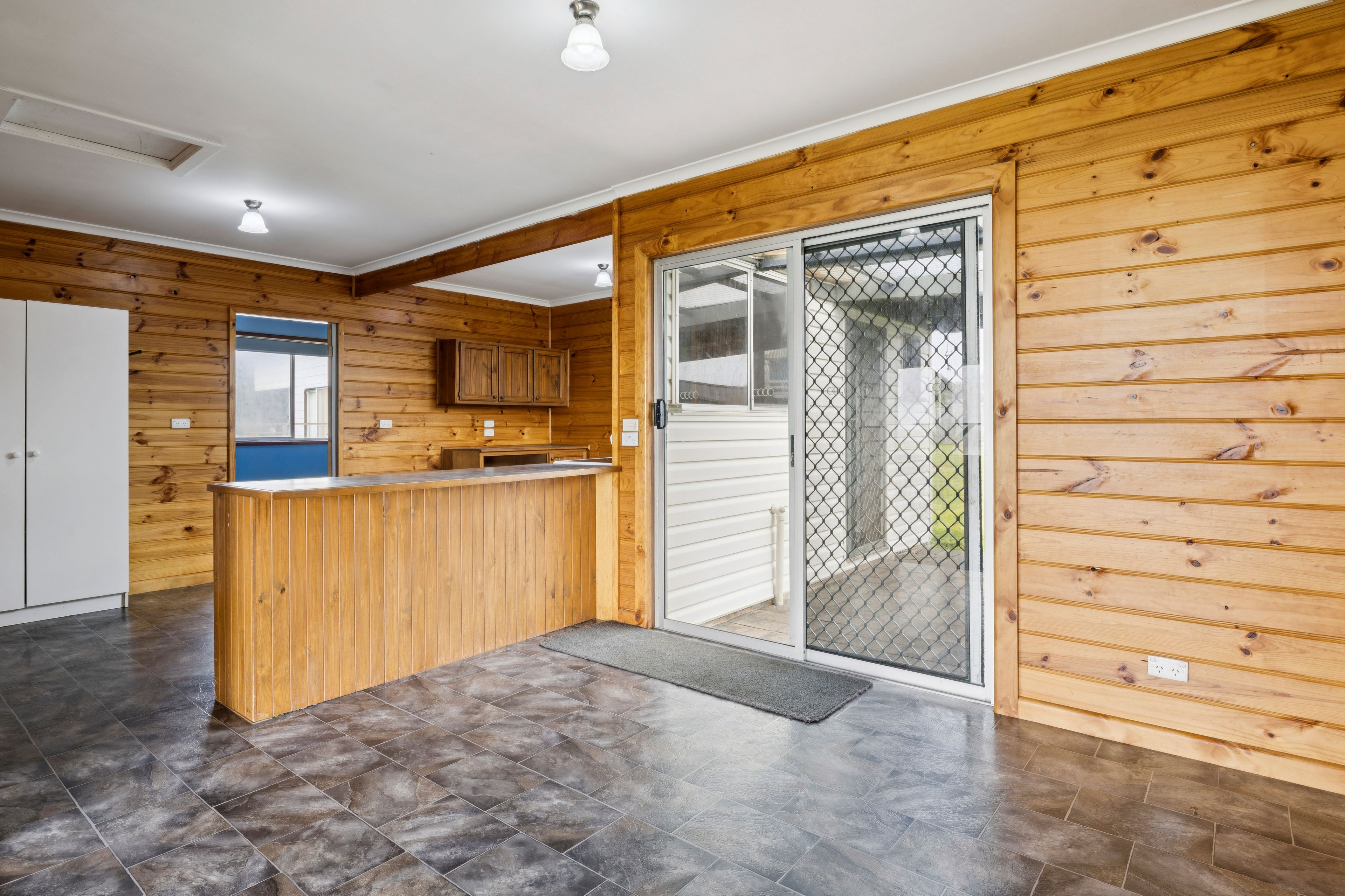 61 Halladale Road — photo 3 of 14