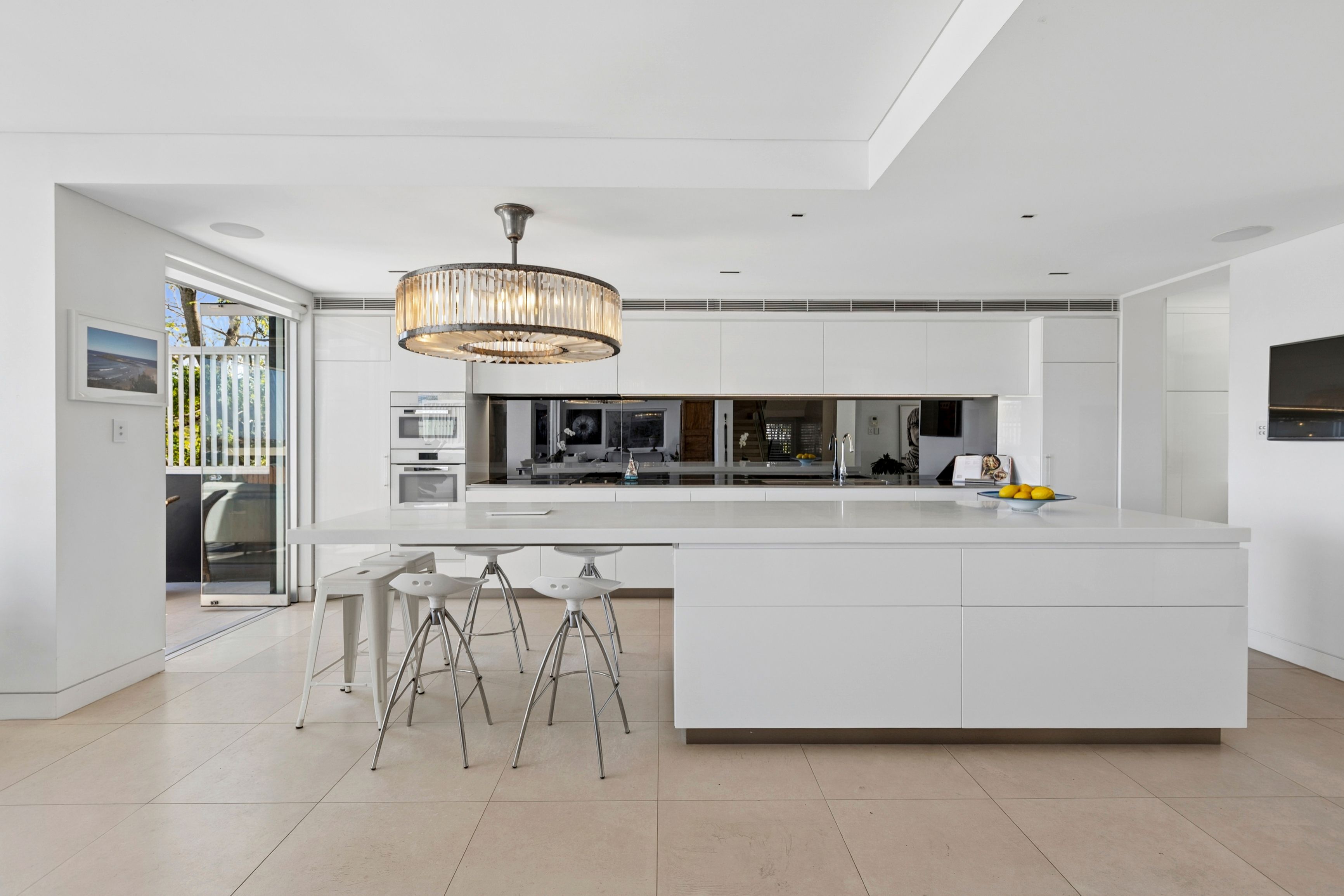 10 Kardinia Road — photo 6 of 30