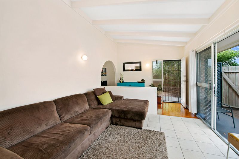 16 Porpoise Parade, Deception Bay, QLD 4508