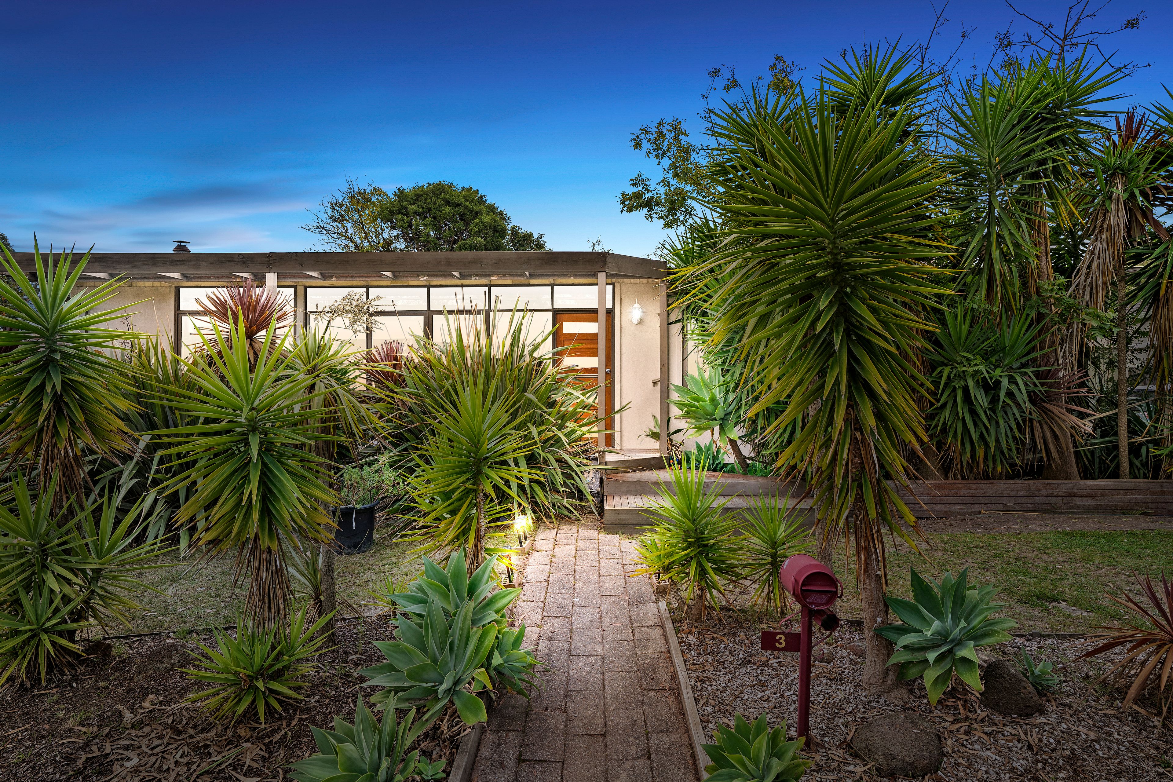 3 Holme Road, Ferntree Gully, VIC 3156