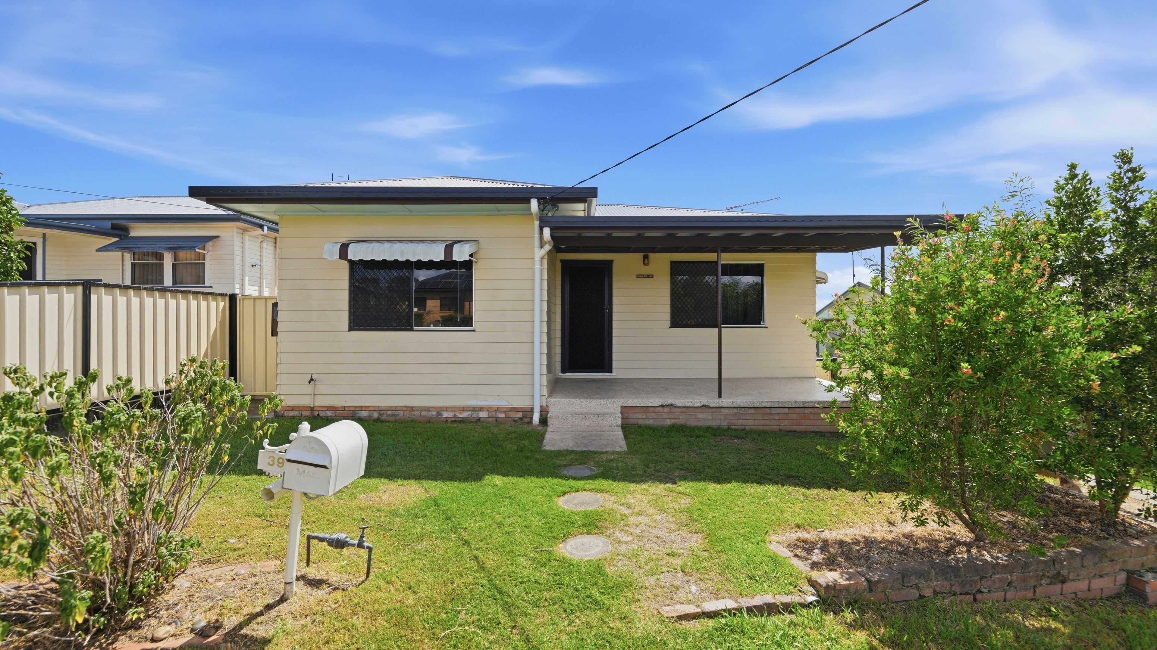 39 George Street — photo from Ray White TKG