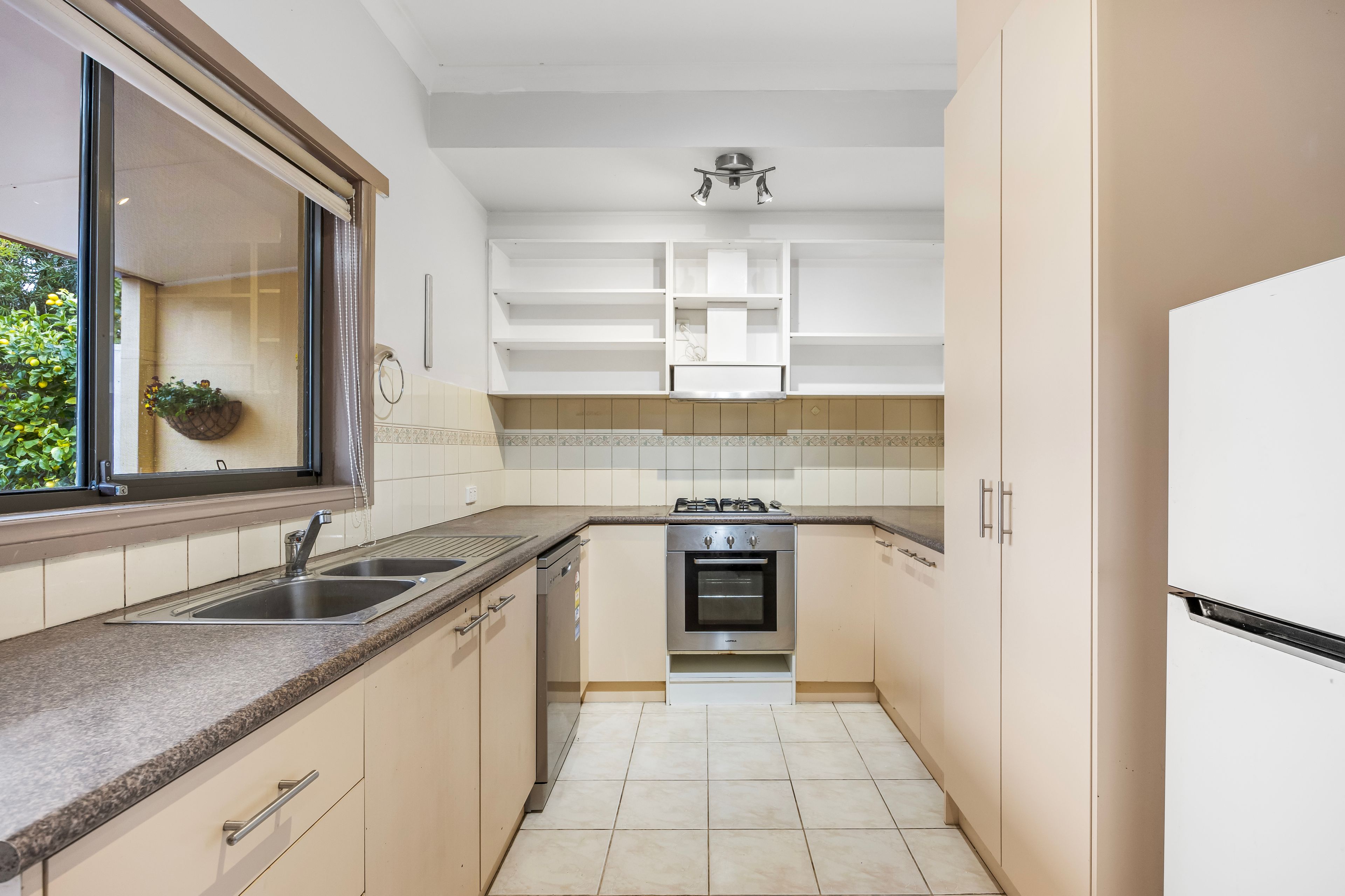 8/320 Humffray Street North, Brown Hill, VIC 3350