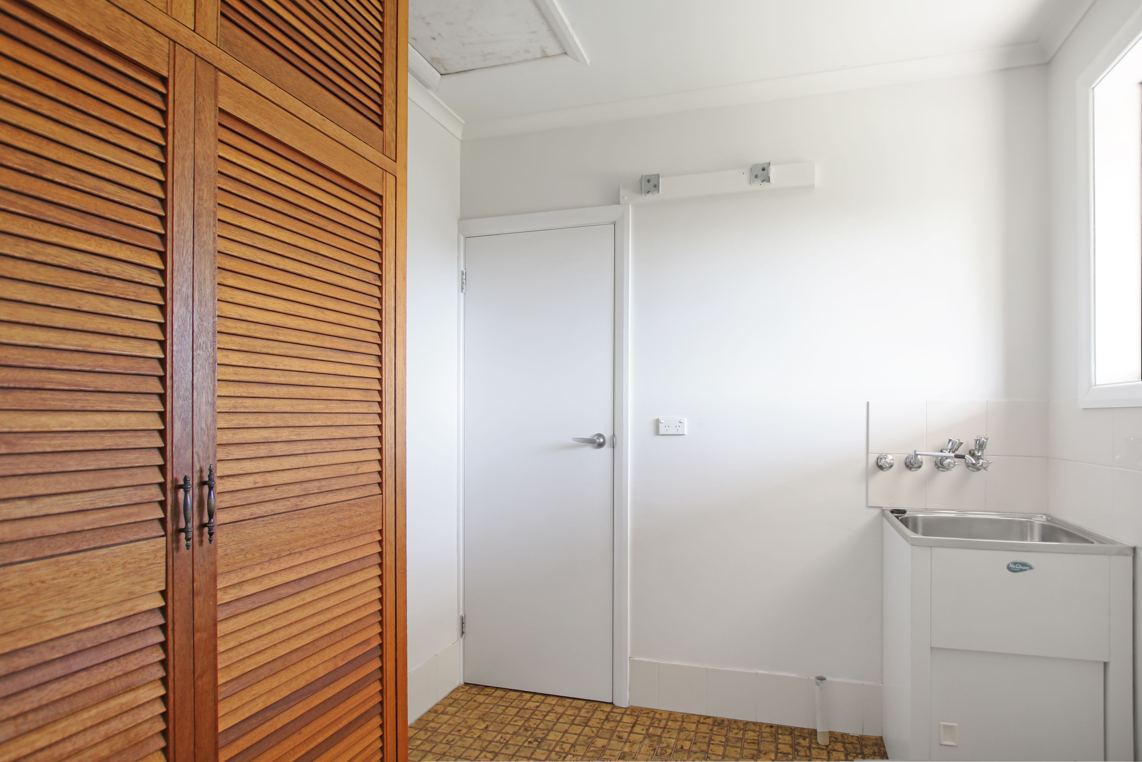 33 Krieg Road — photo 15 of 25