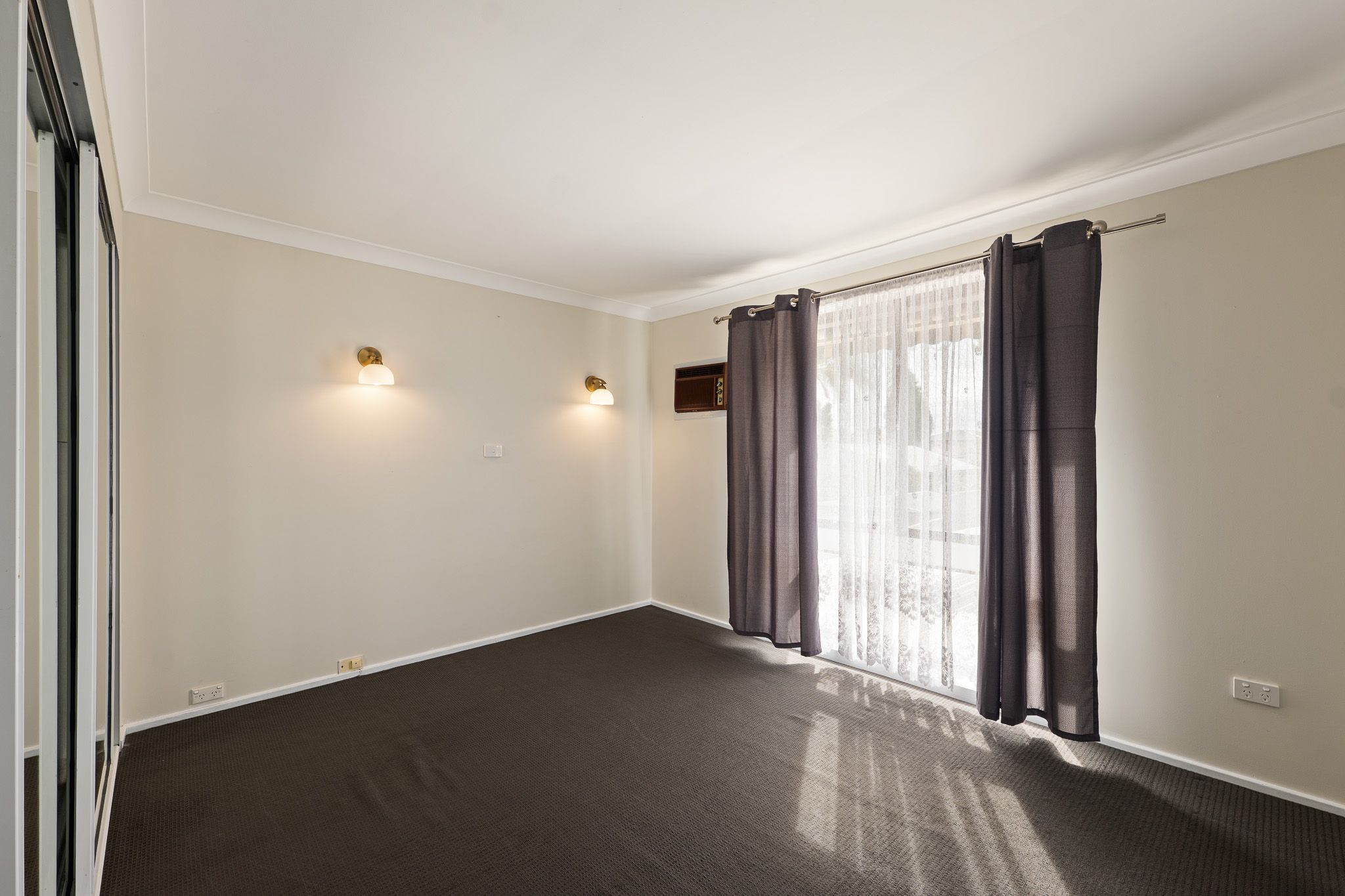 54 Adelaide Street — photo 19 of 30