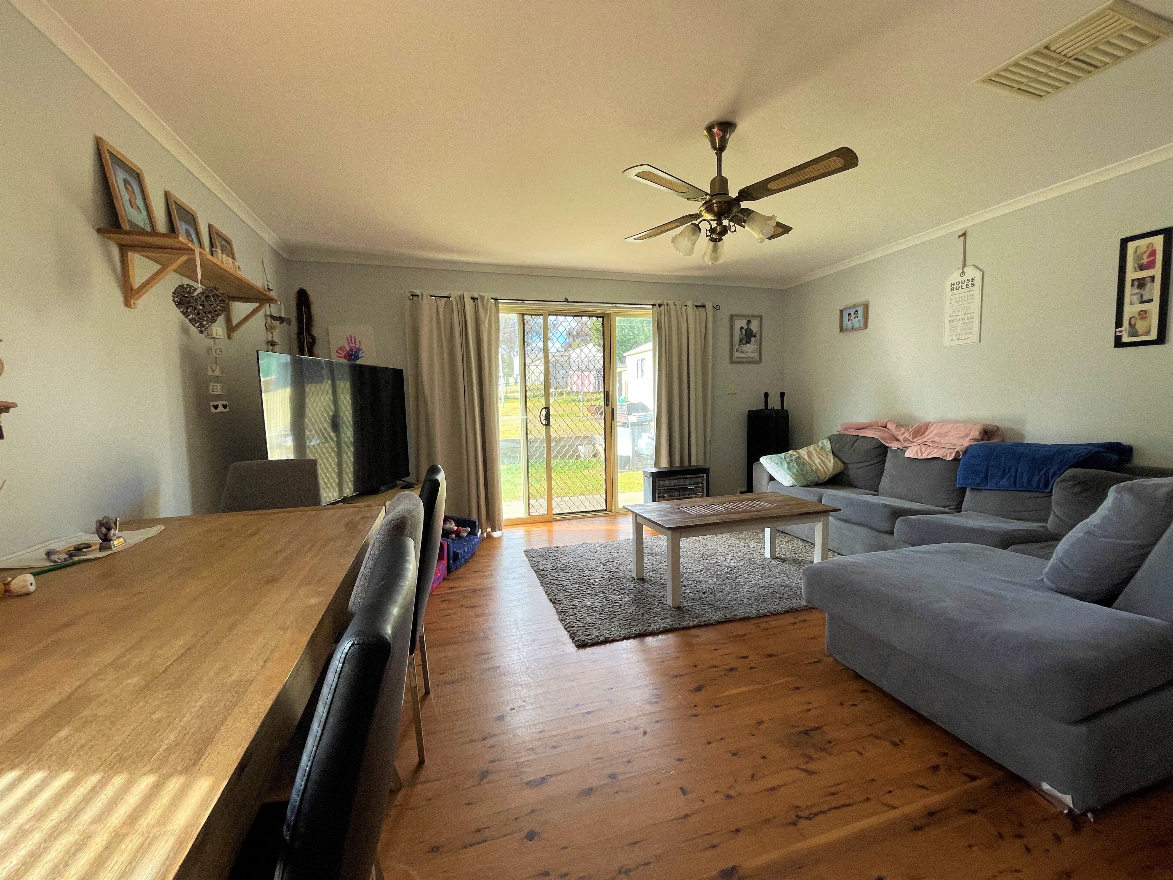 16 Briggs Street, Young, NSW 2594