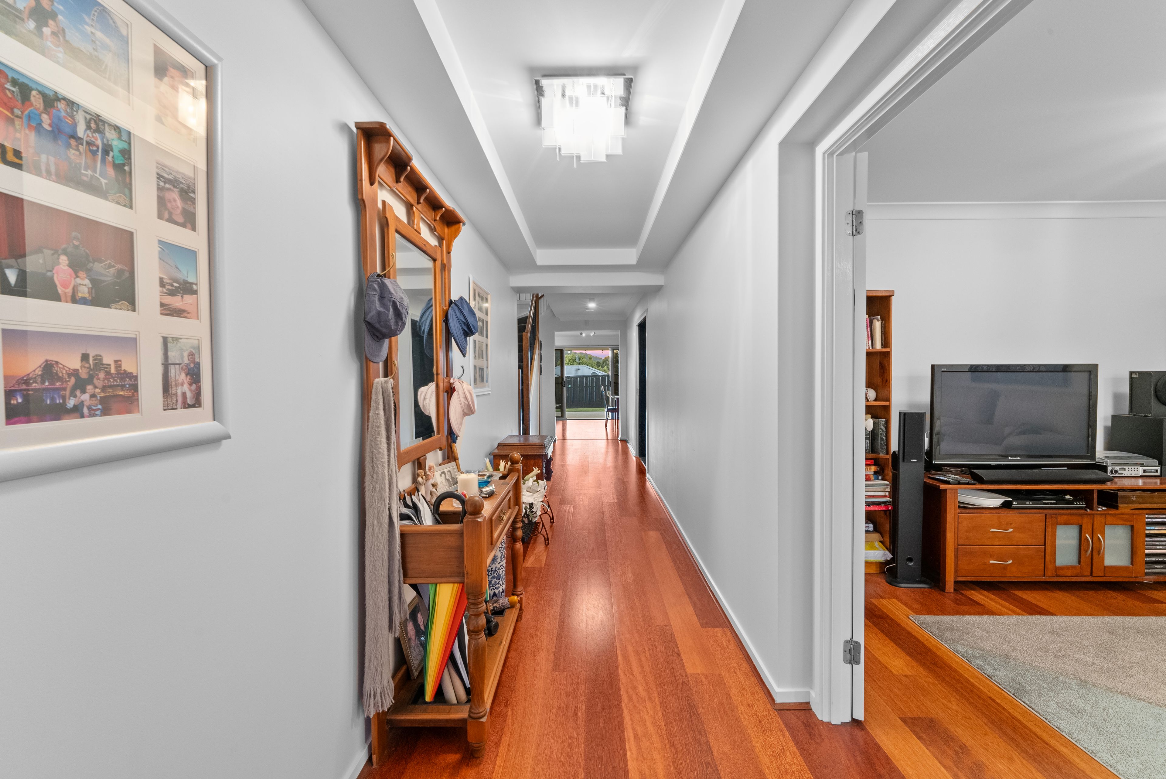 92 Wunburra Circle, Pacific Pines, QLD 4211