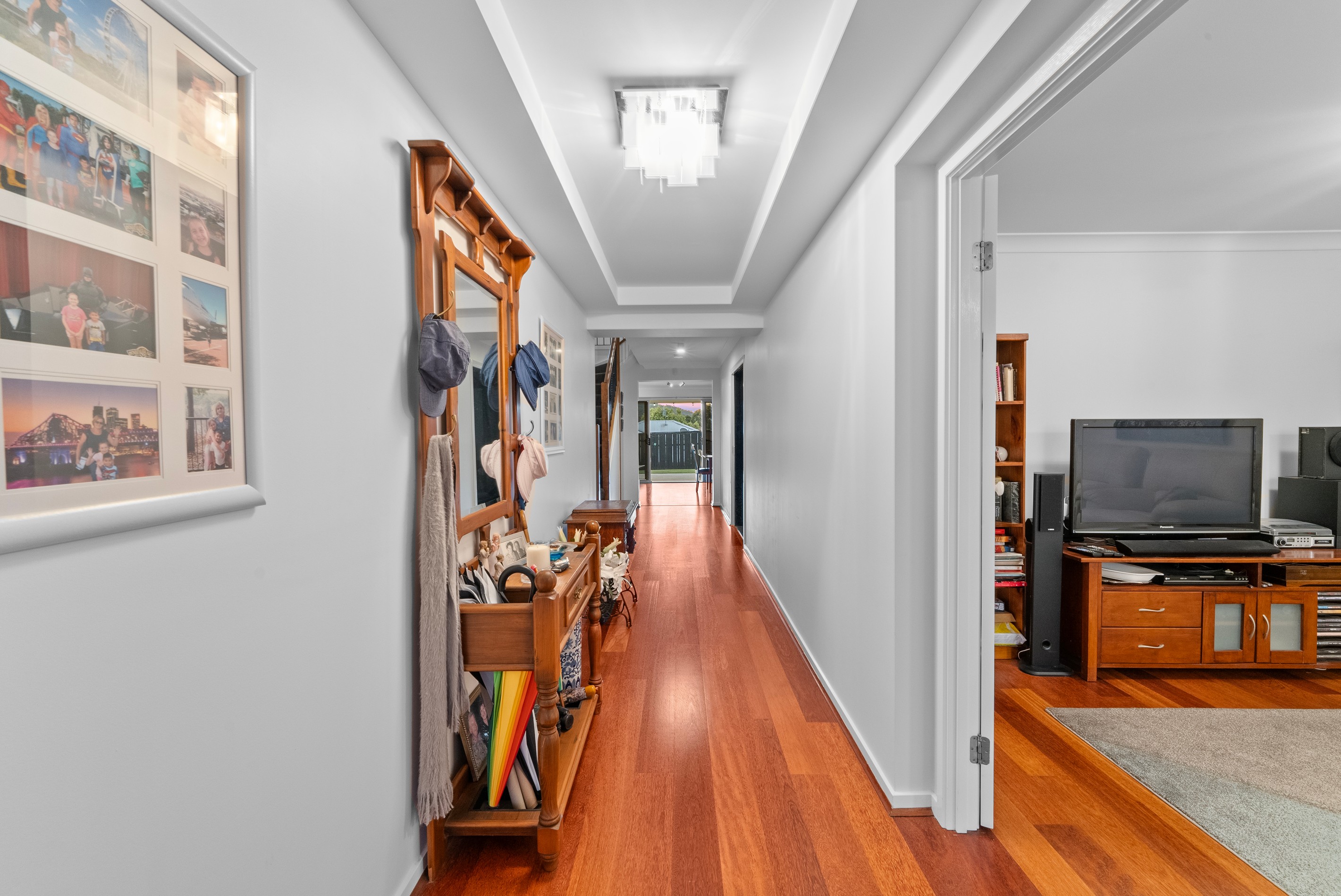 92 Wunburra Circle, Pacific Pines, QLD 4211