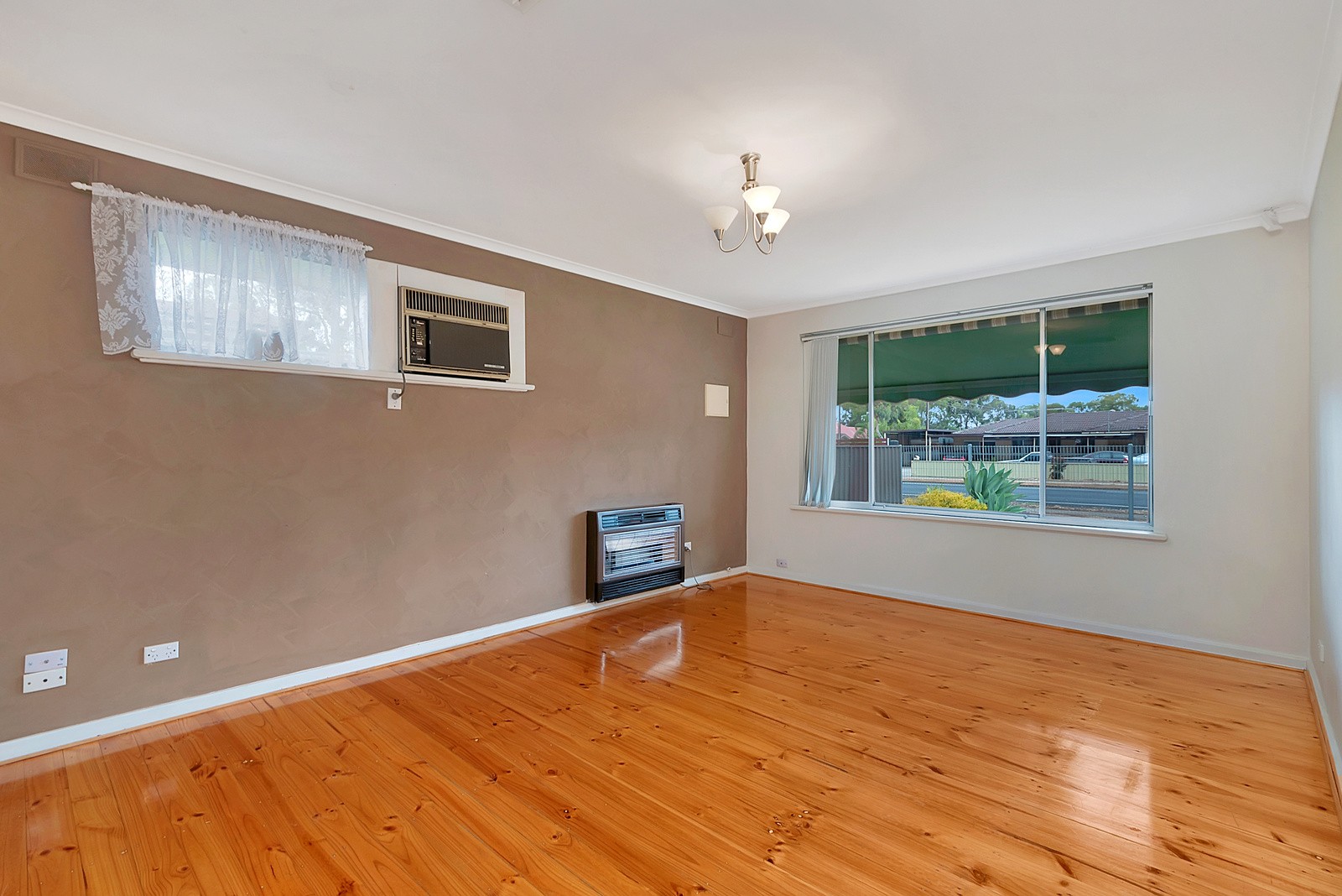 76 Spains Road, Salisbury Downs, SA 5108