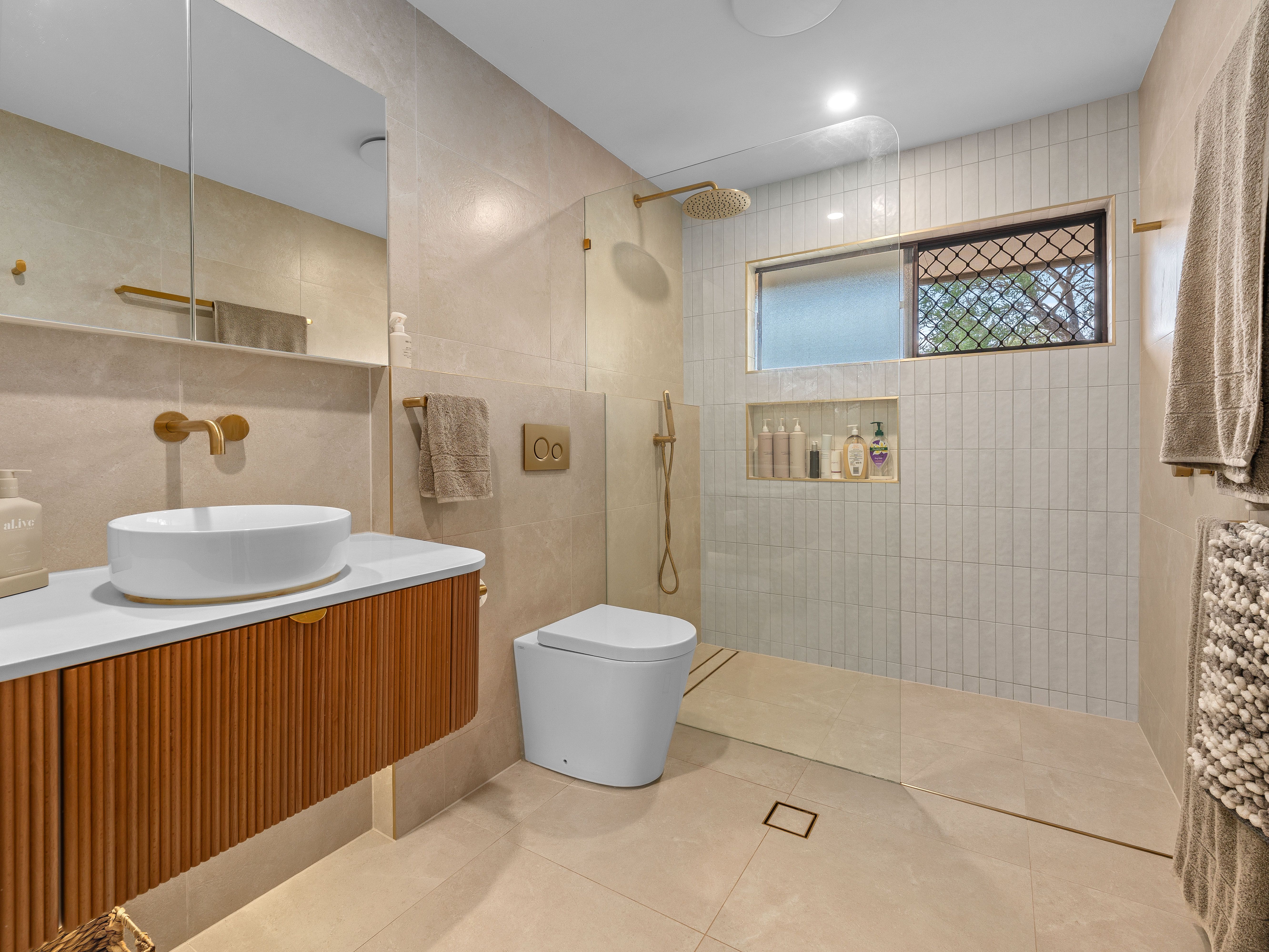 45 Hutton Road — photo 11 of 20