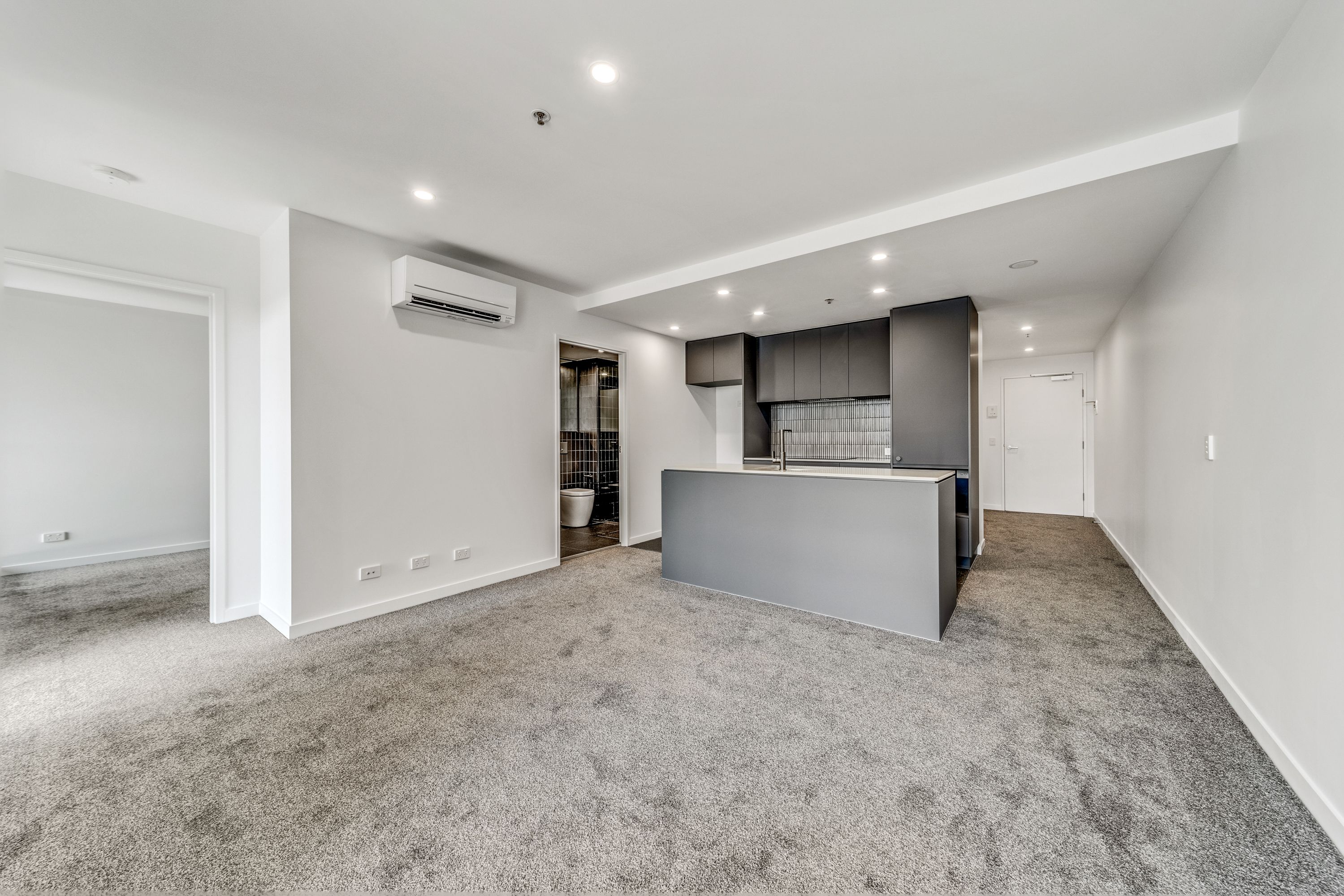 1008/2 Grazier Lane, Belconnen, ACT 2617