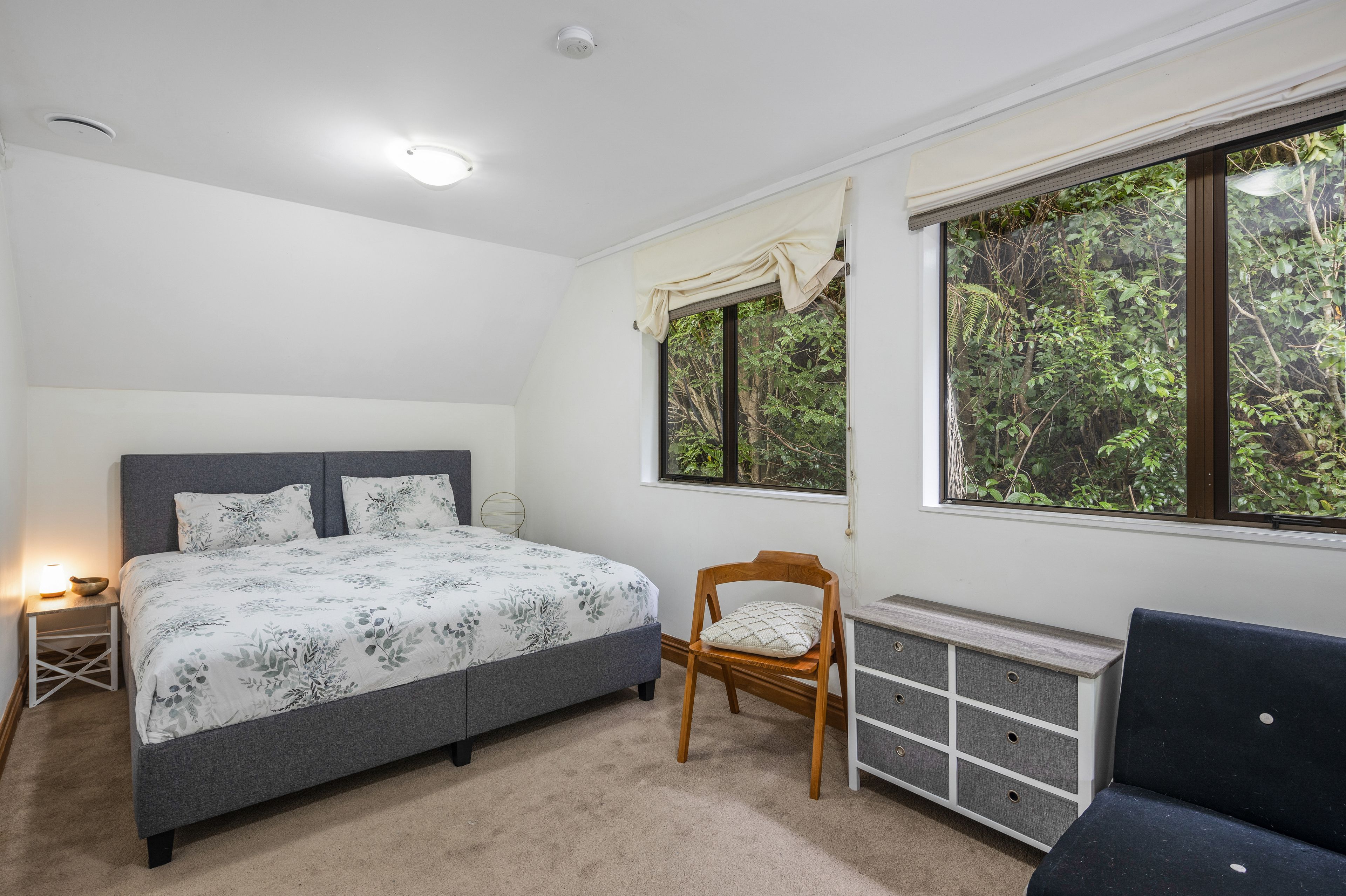 5 Lady Bell Grove, Lowry Bay, Lower Hutt City 5013 House for Sale