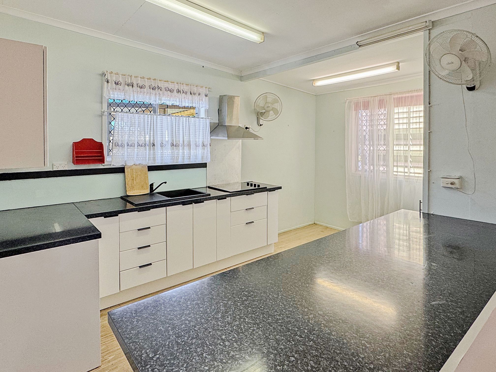 95 Odessa Street — photo 3 of 14