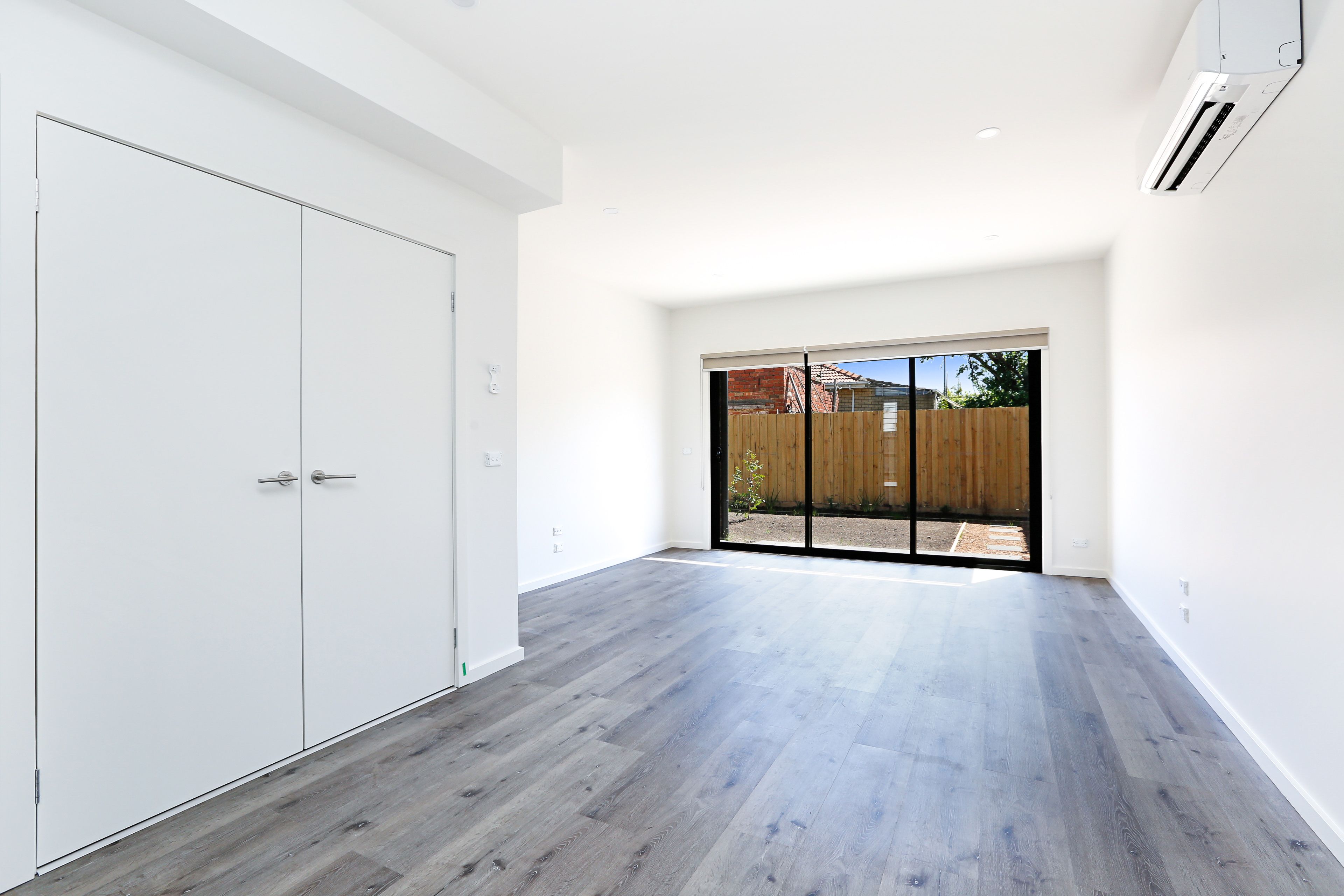 2/12 Trevannion Street, Glenroy, VIC 3046