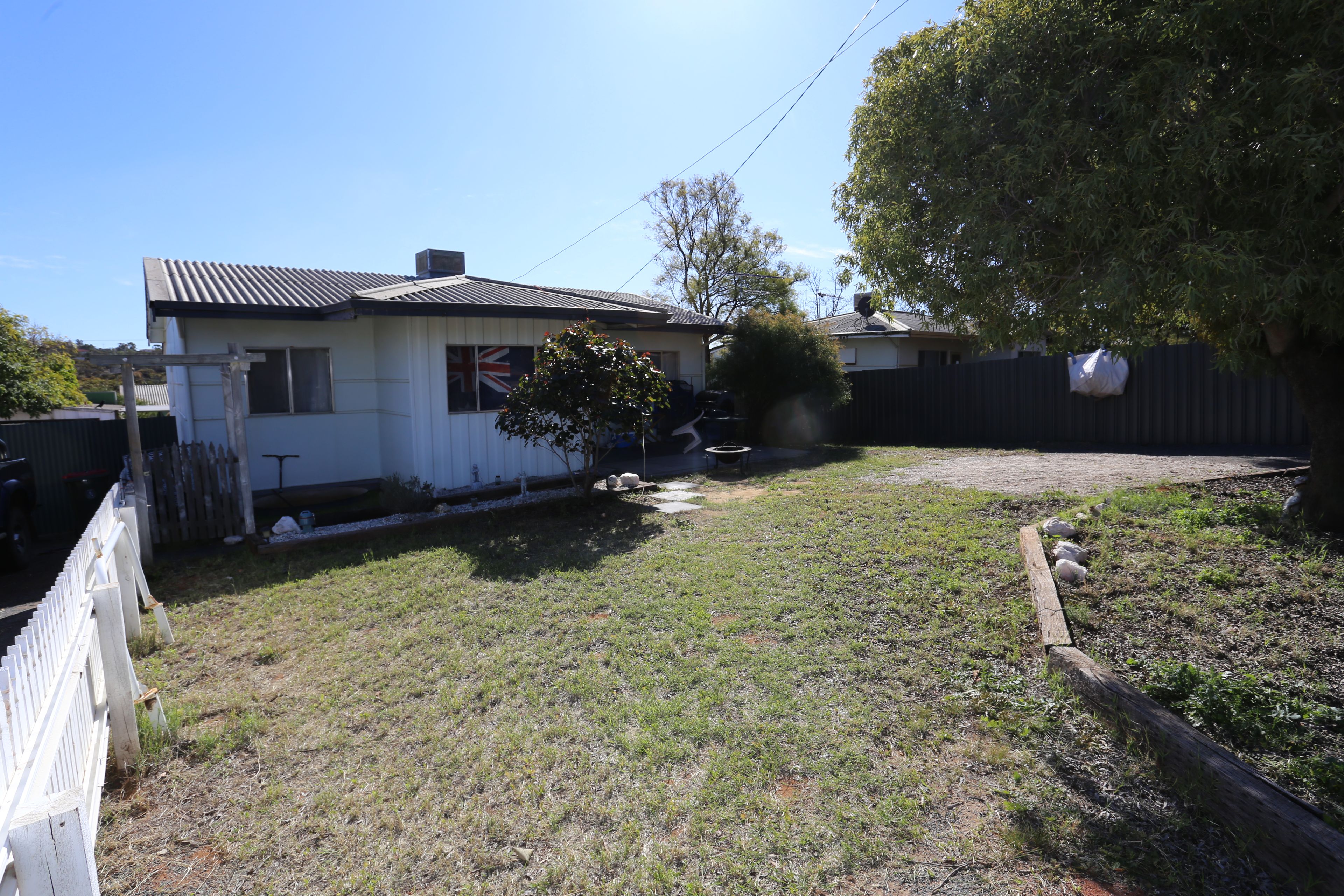 19 New Compton Street, Kambalda East WA 6442
