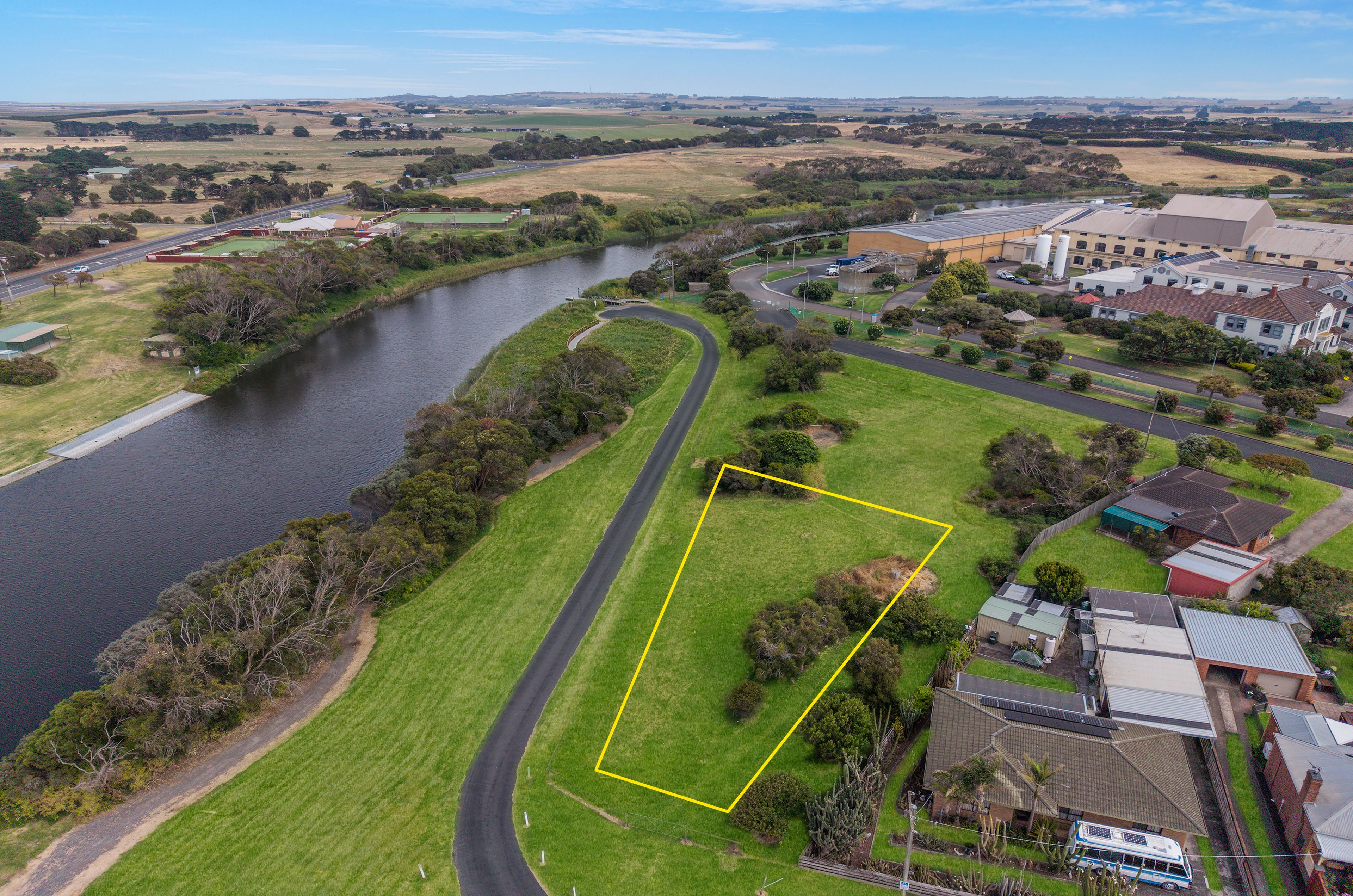15 The Esplanade, Dennington, VIC 3280