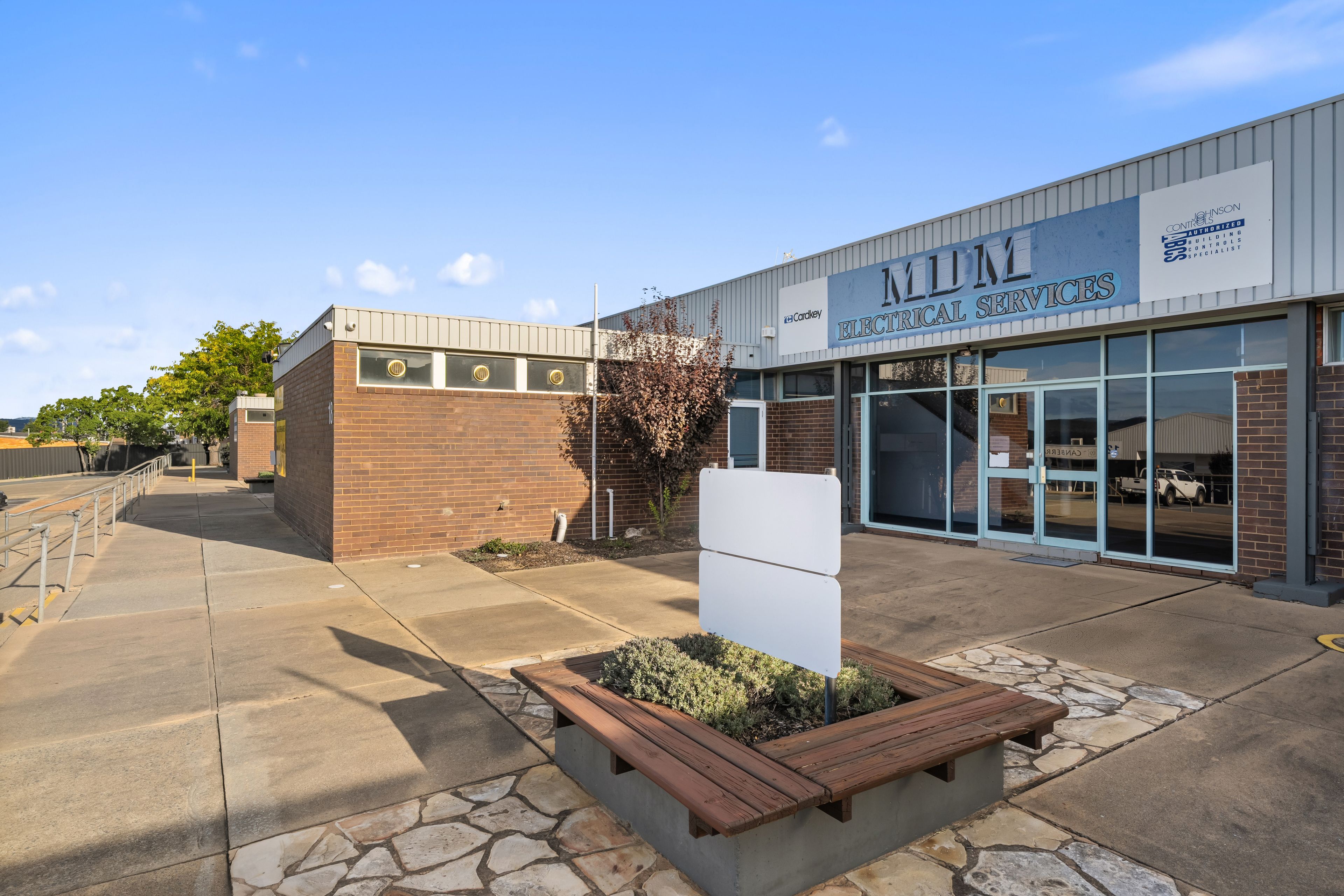 18 Molonglo Mall, Fyshwick, ACT 2609