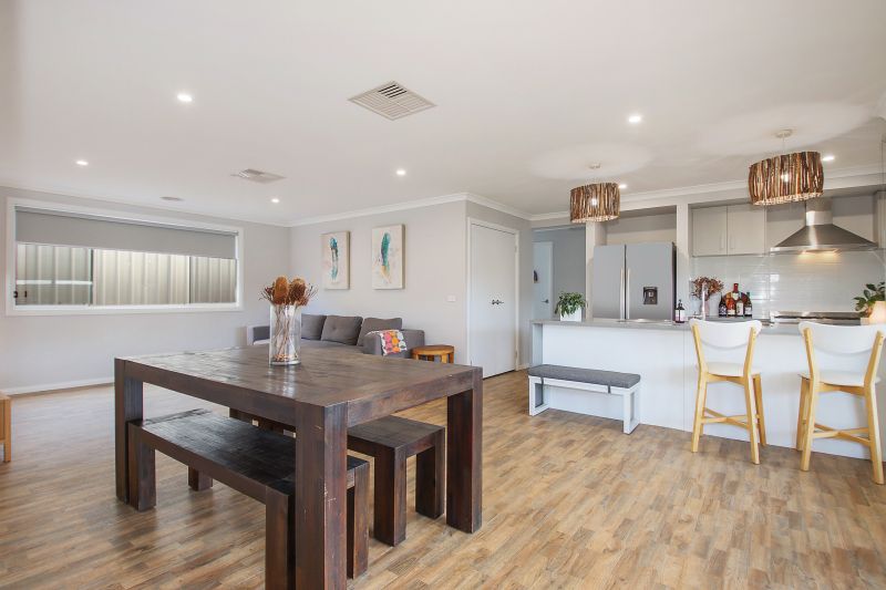 41 Derwent Way — photo 3 of 10