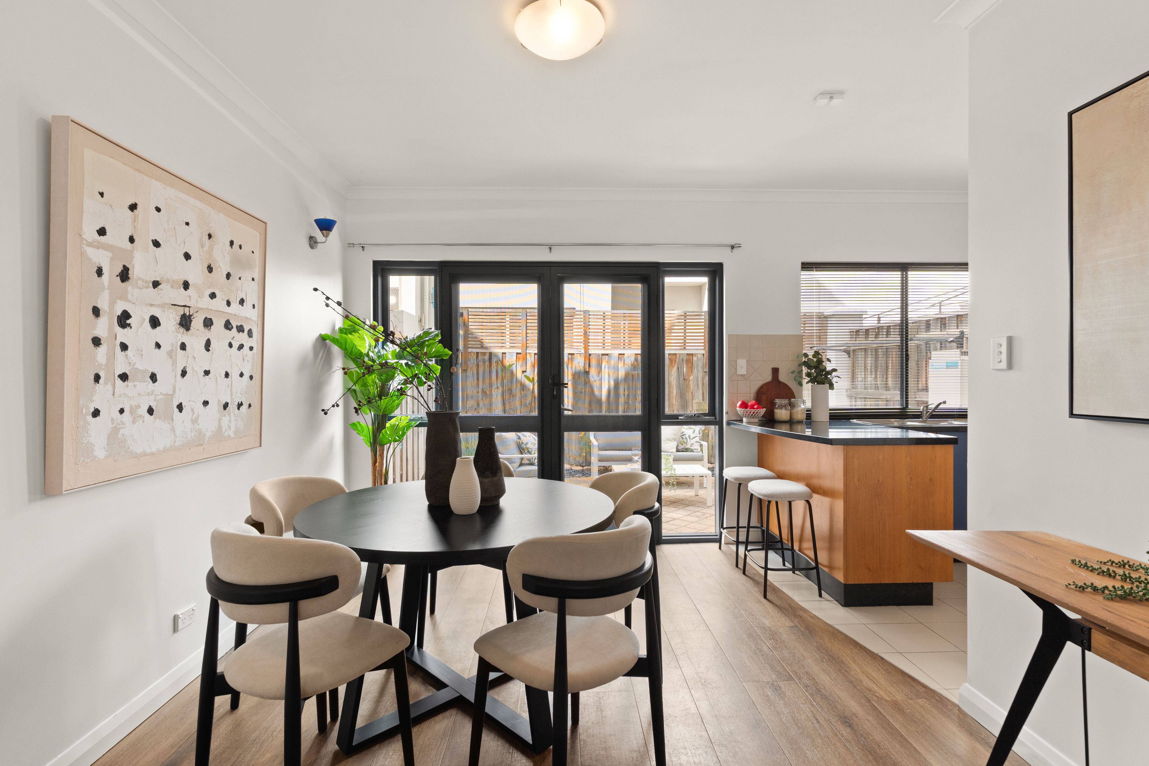 3/1 Hammond Street — photo 6 of 22