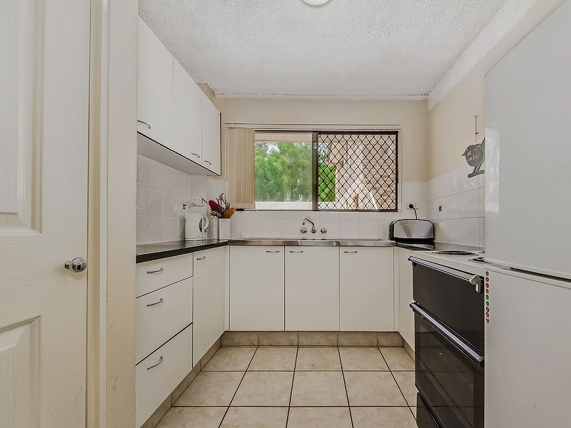 2/46 Oceanic Drive, Mermaid Waters, QLD 4218