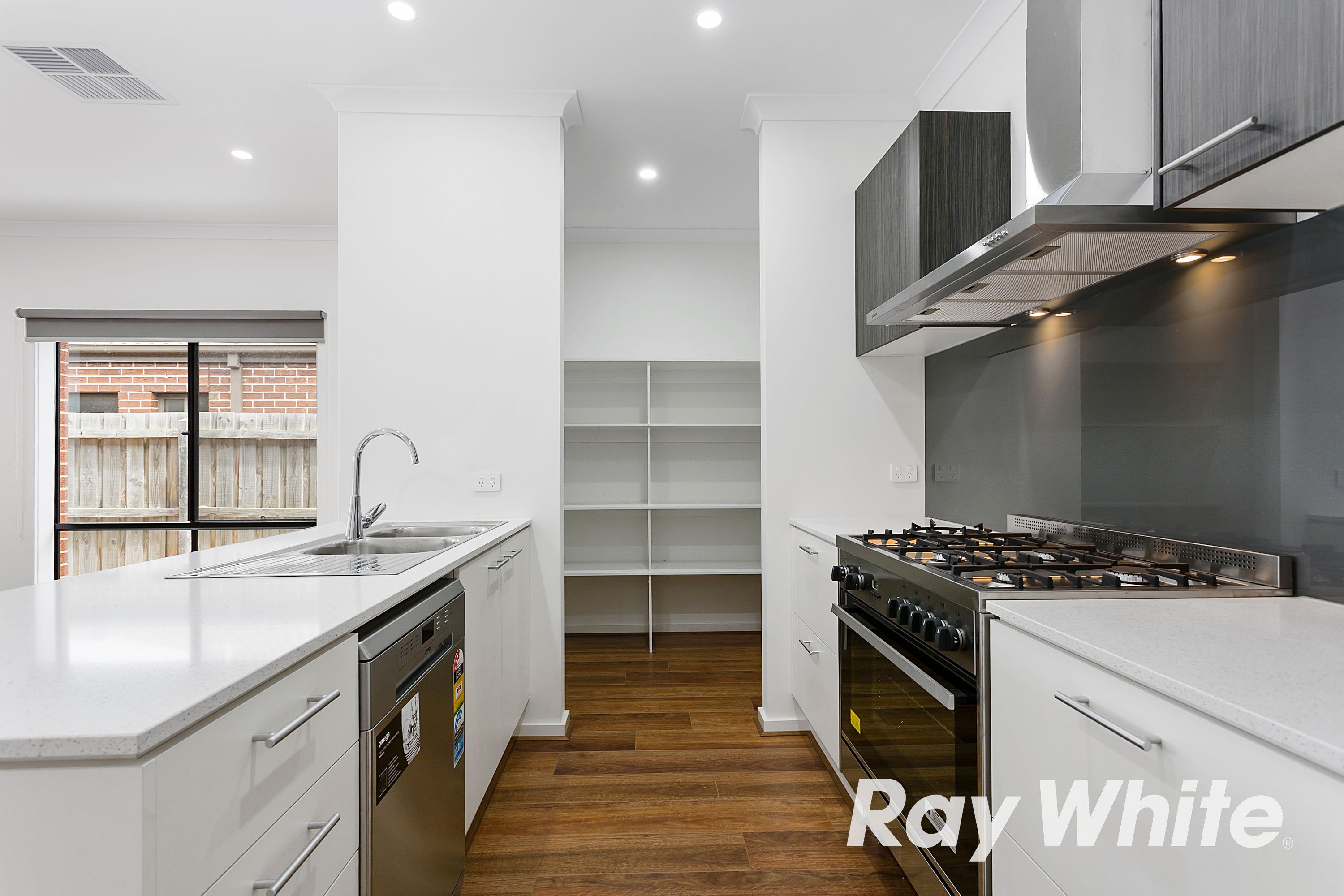 34 Henrietta Avenue, Officer, VIC 3809