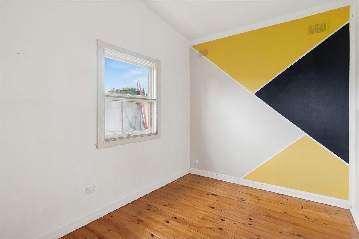 10 Searle Road — photo 9 of 14