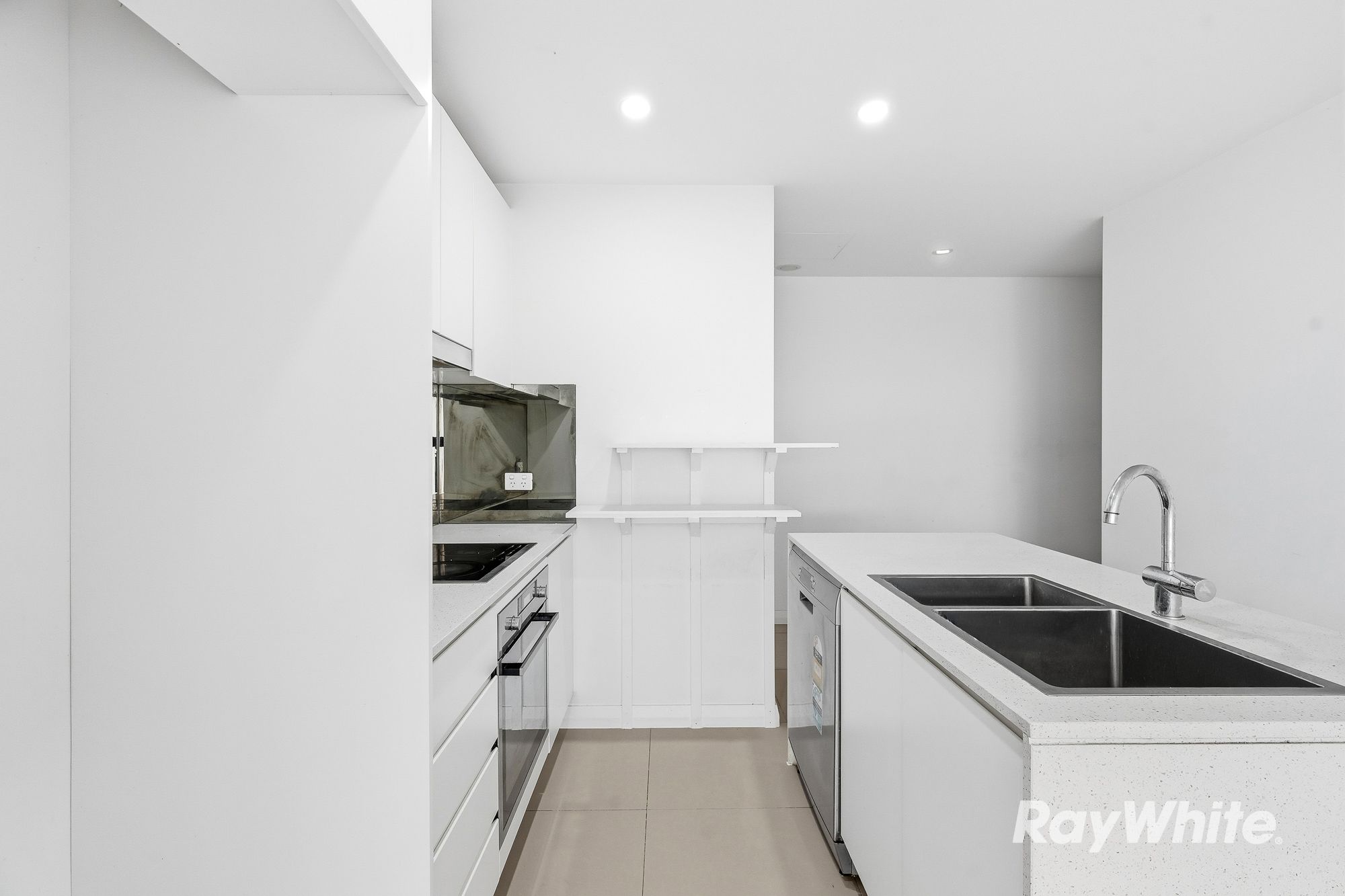 1208/16 East Street — photo 3 of 18