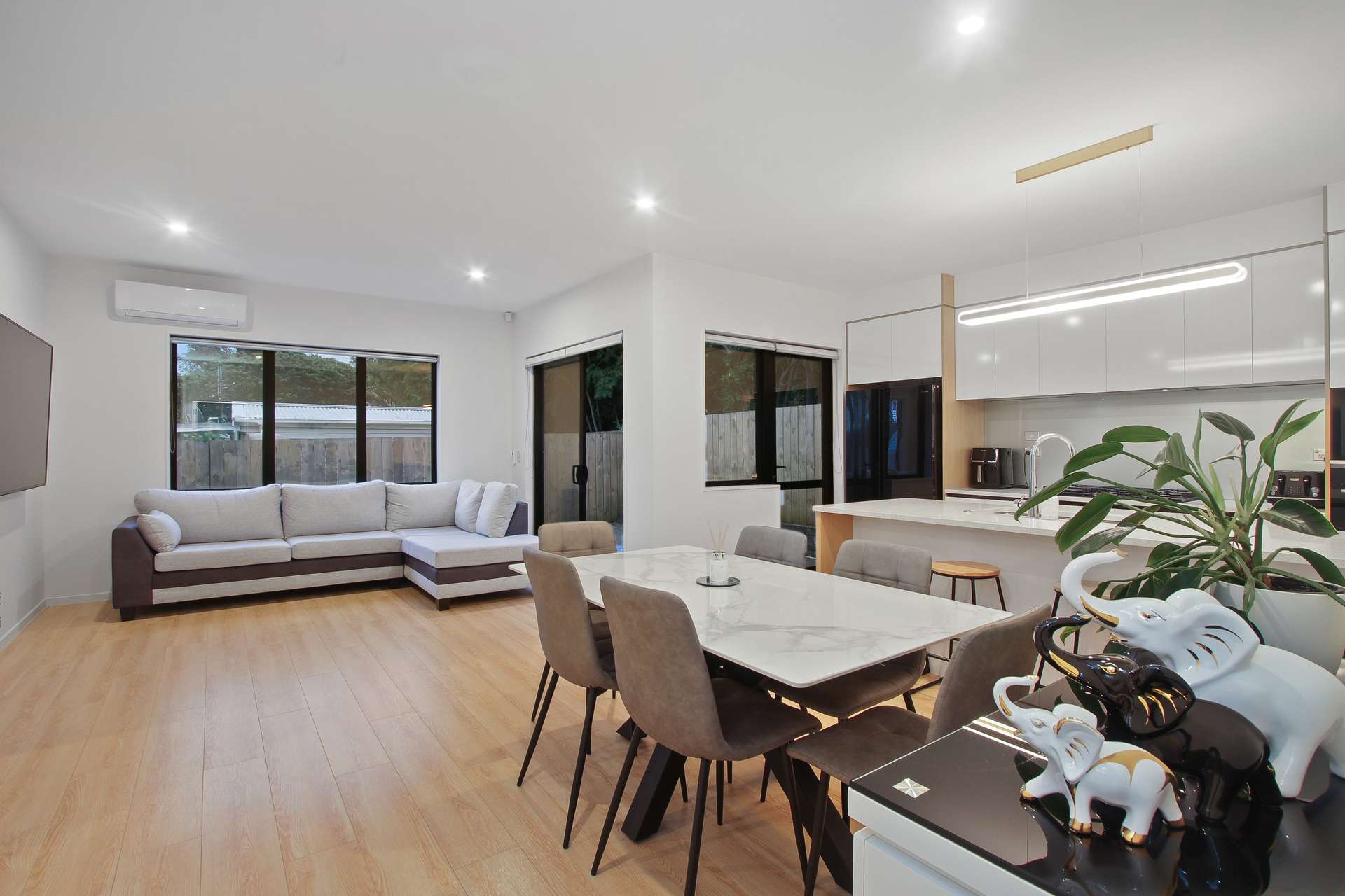 118D Mount Smart Road photo 4