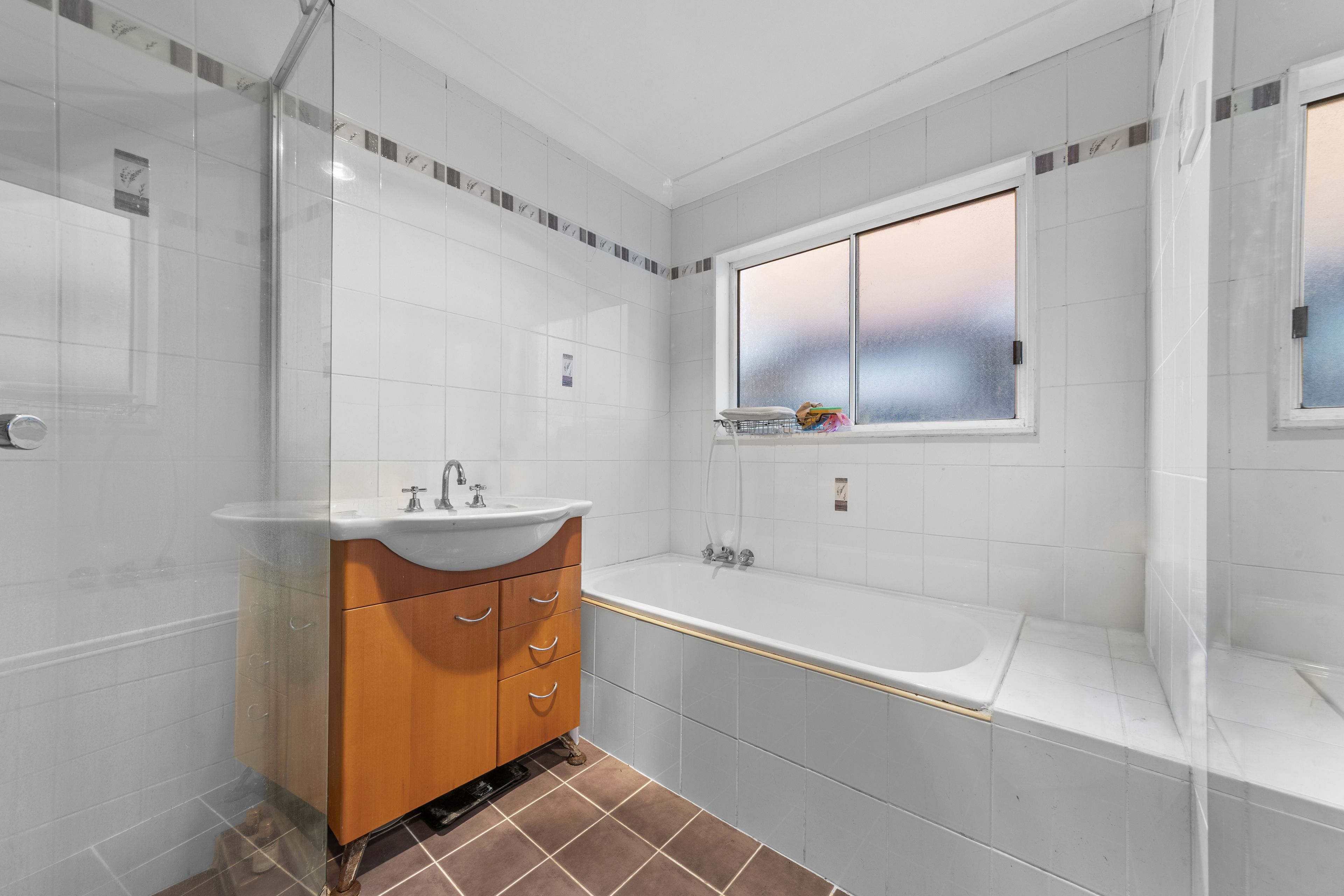 140 Sunrise Avenue — photo 10 of 14