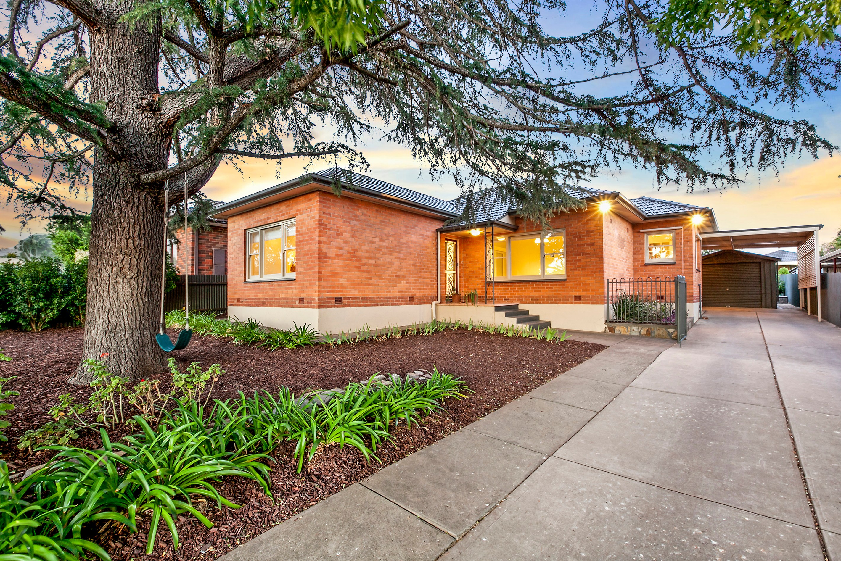 26 Hillsea Avenue, Clearview, SA 5085