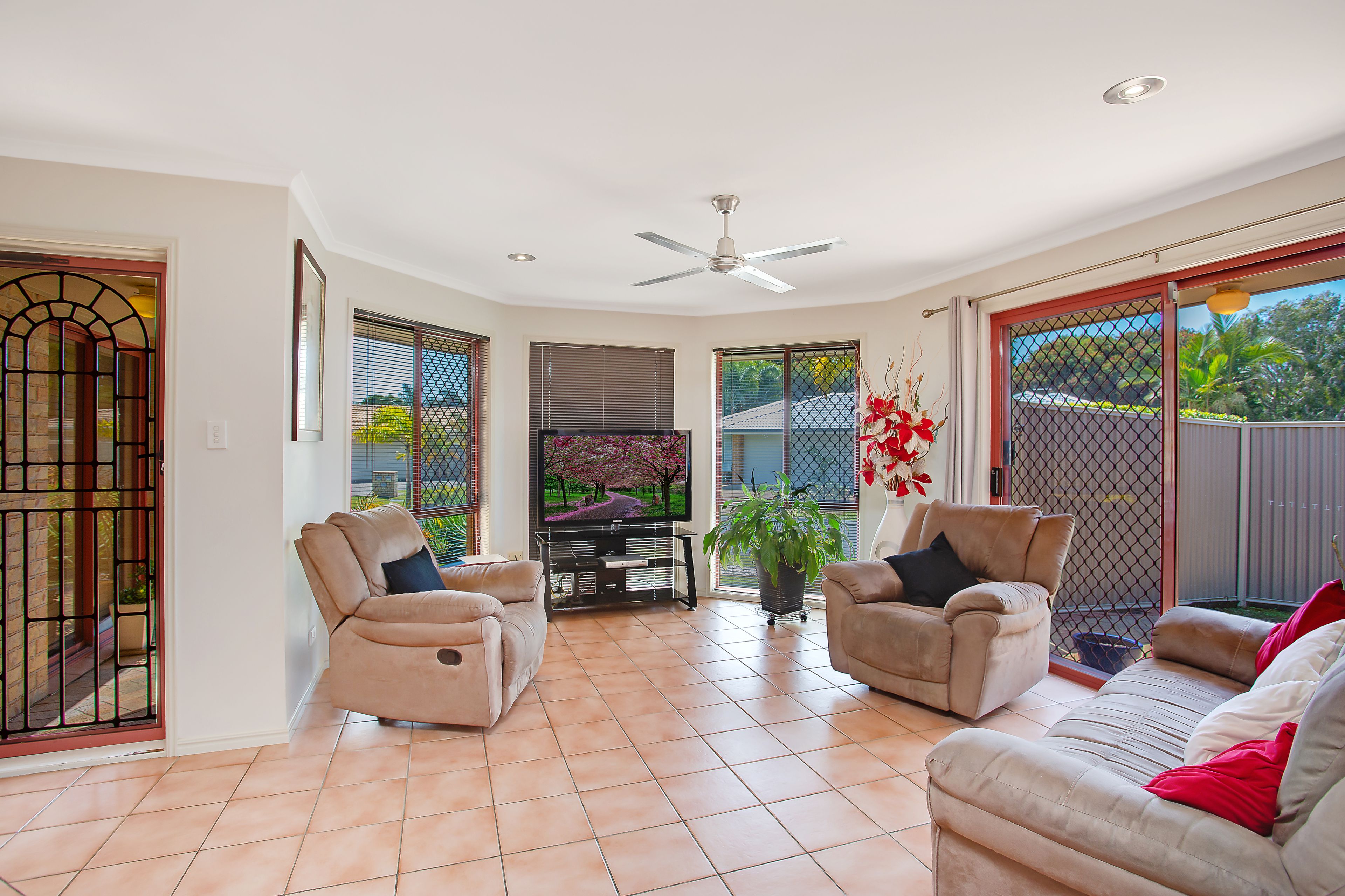 1/3 Woollahra Court, Varsity Lakes, QLD 4227