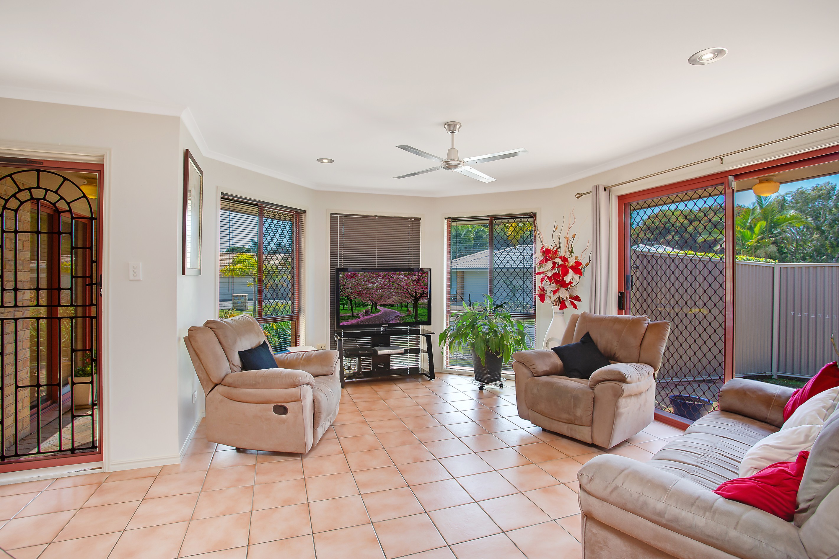 1/3 Woollahra Court, Varsity Lakes, QLD 4227